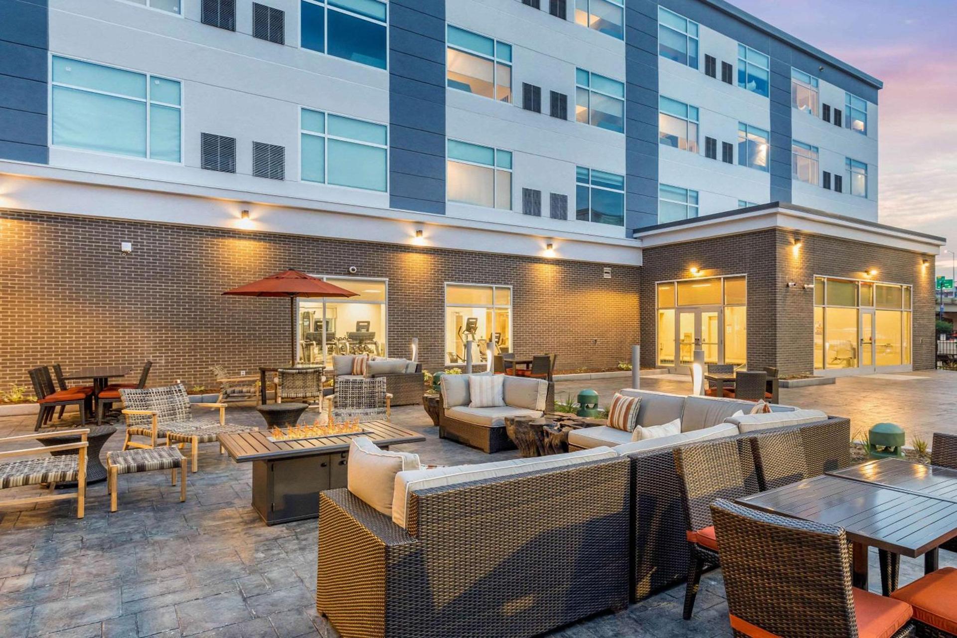 Cambria Hotel Milwaukee Downtown photo 34