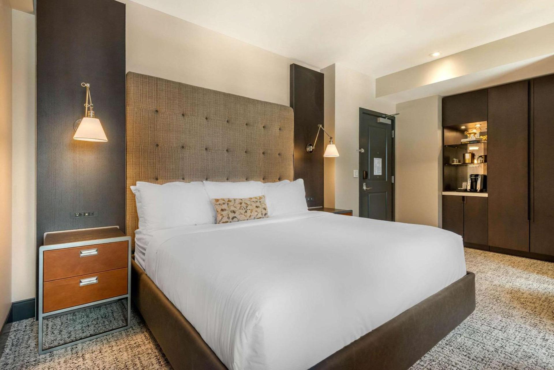 Cambria Hotel Houston Downtown Convention Center photo 25
