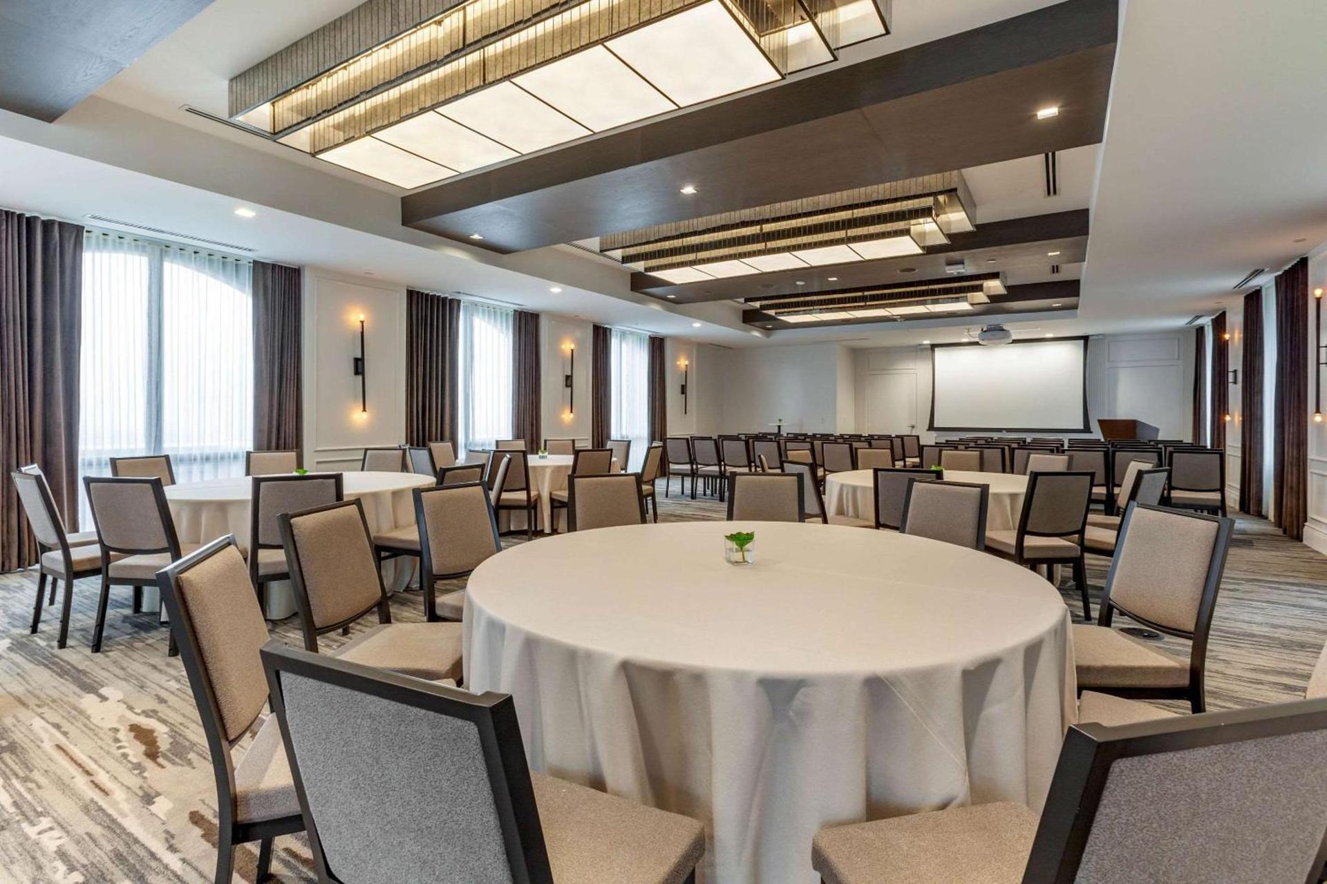 Cambria Hotel Houston Downtown Convention Center photo 47