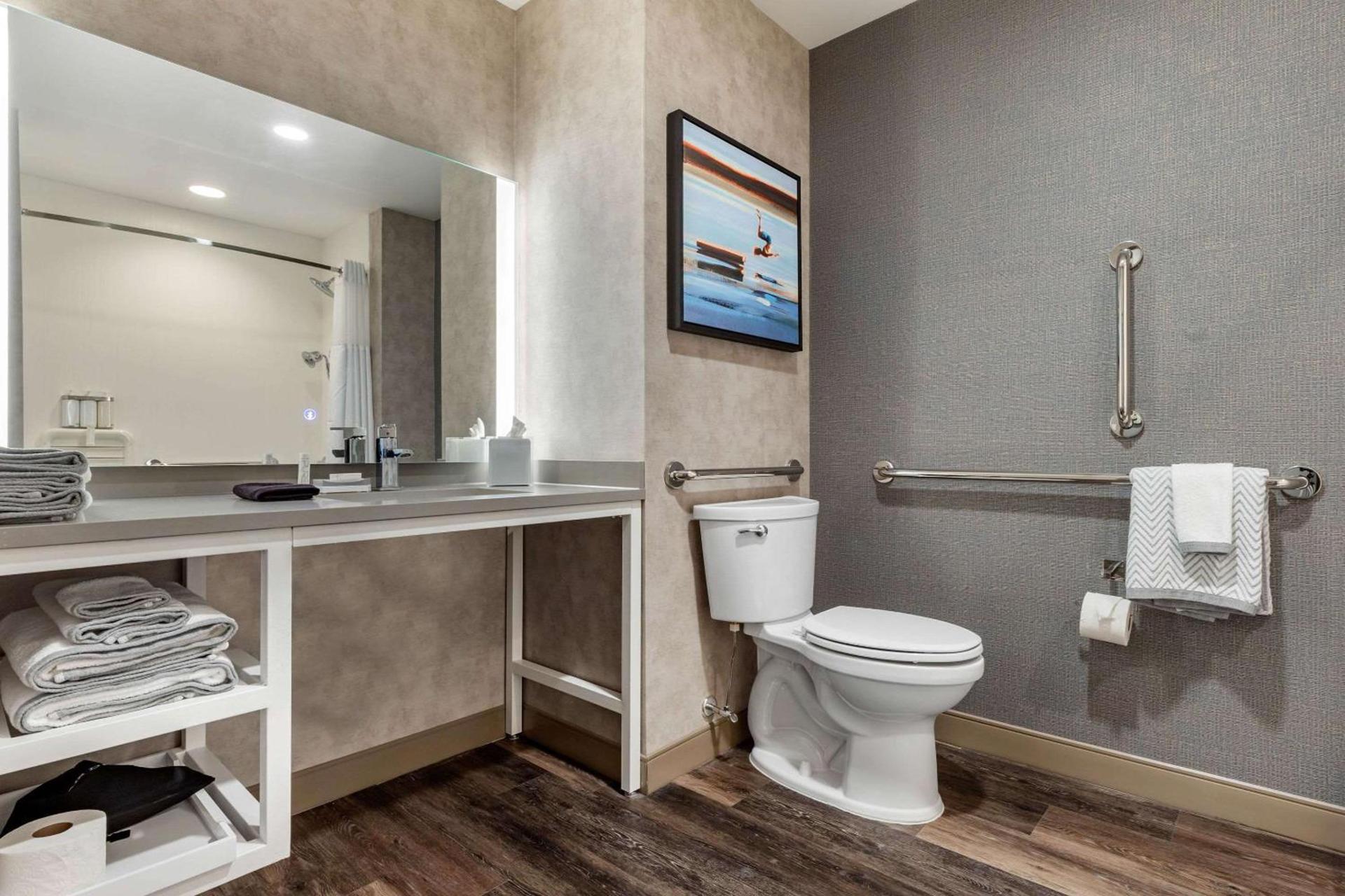 DoubleTree by Hilton Summerville Nexton photo 51