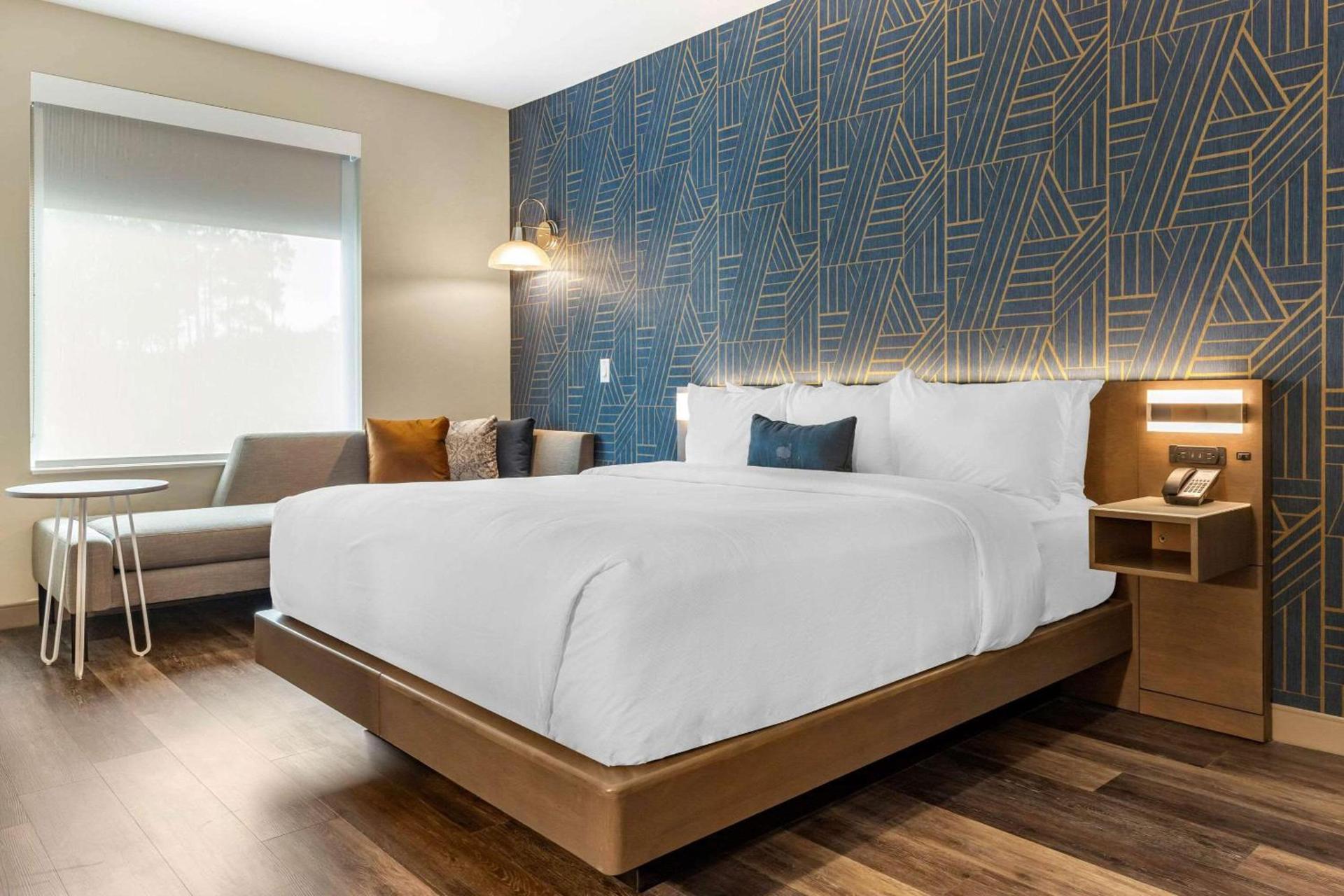 DoubleTree by Hilton Summerville Nexton photo 52