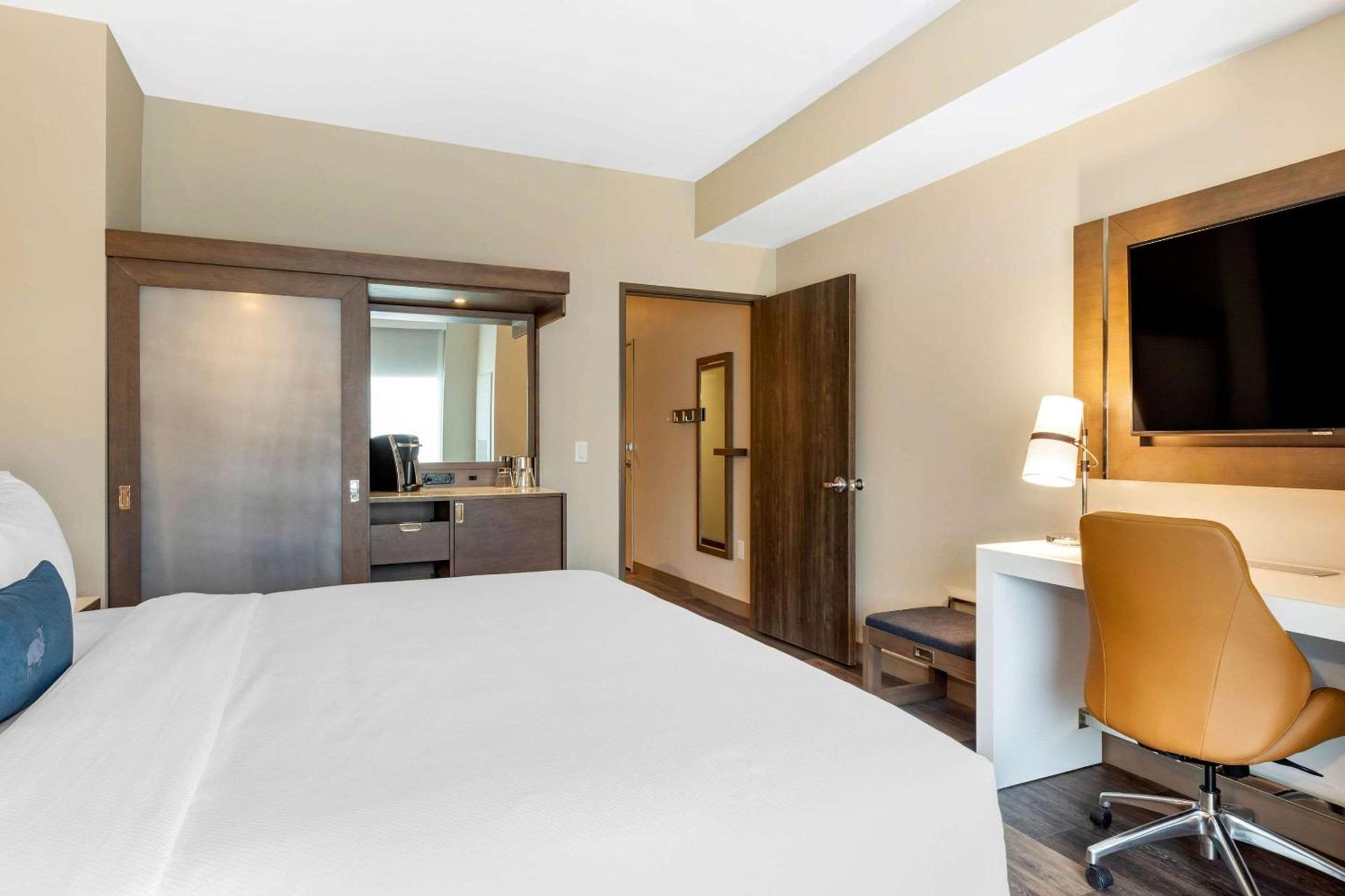 DoubleTree by Hilton Summerville Nexton photo 65