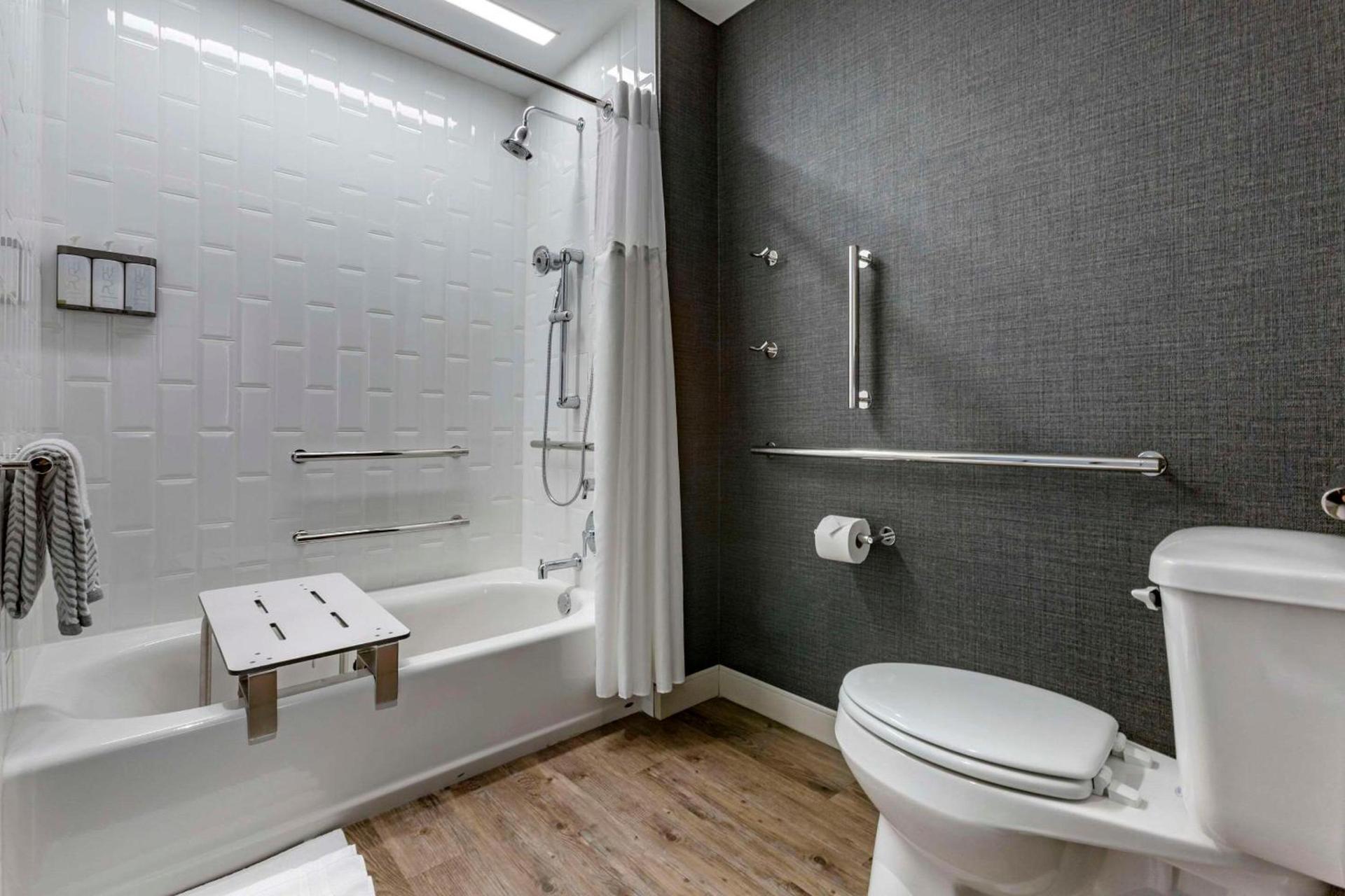 Cambria Hotel Austin Airport photo 22