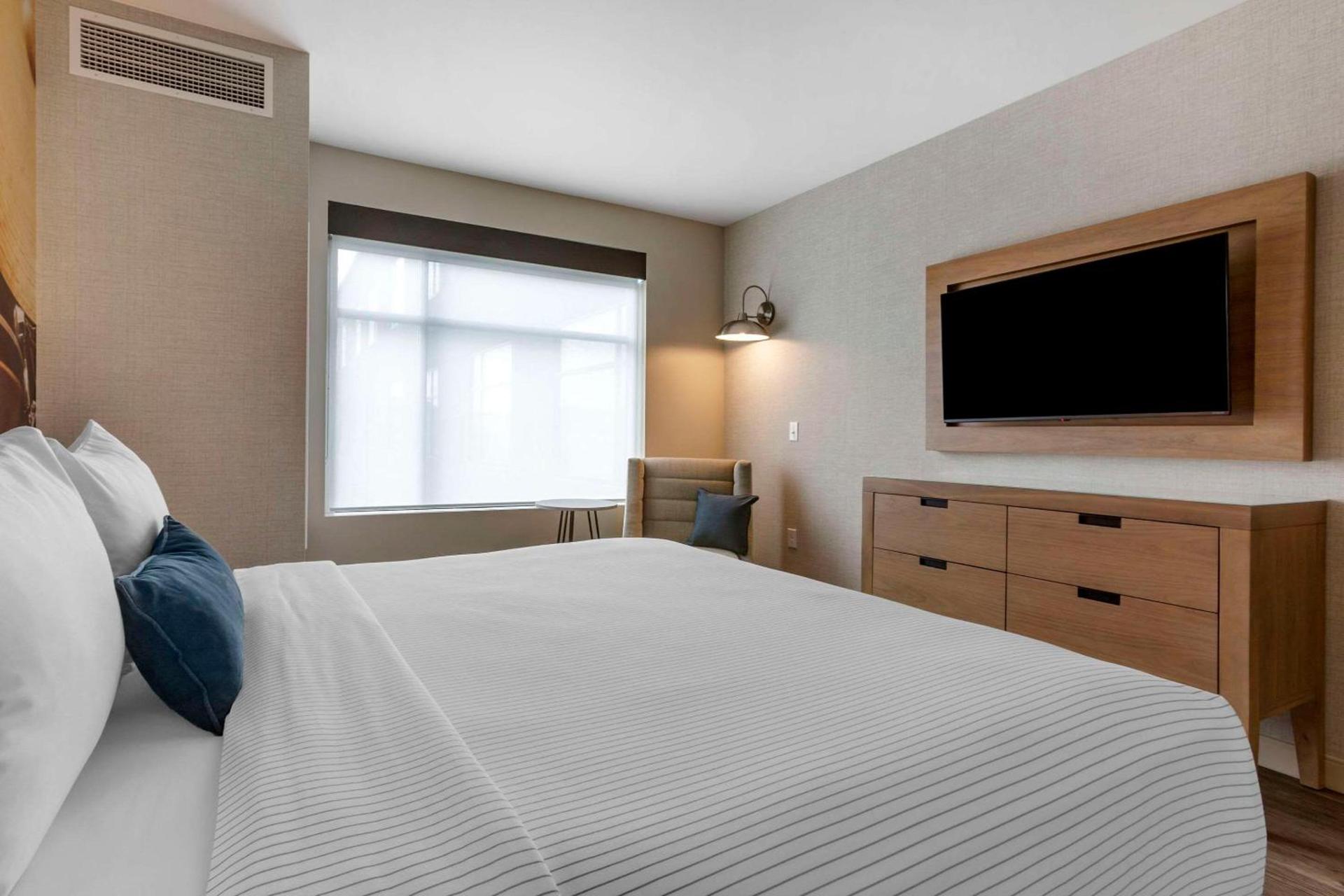 Cambria Hotel Austin Airport photo 31