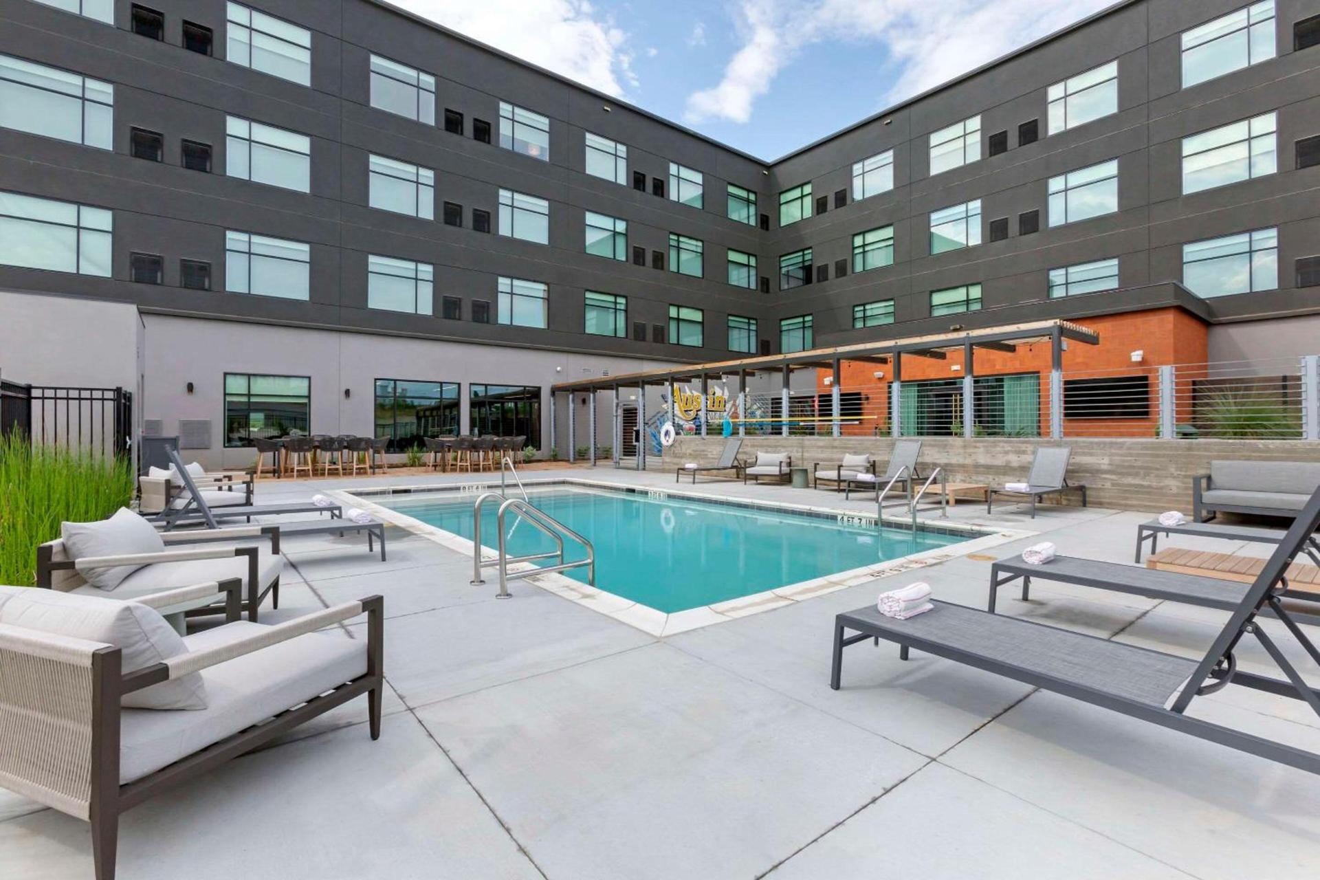Cambria Hotel Austin Airport photo 34
