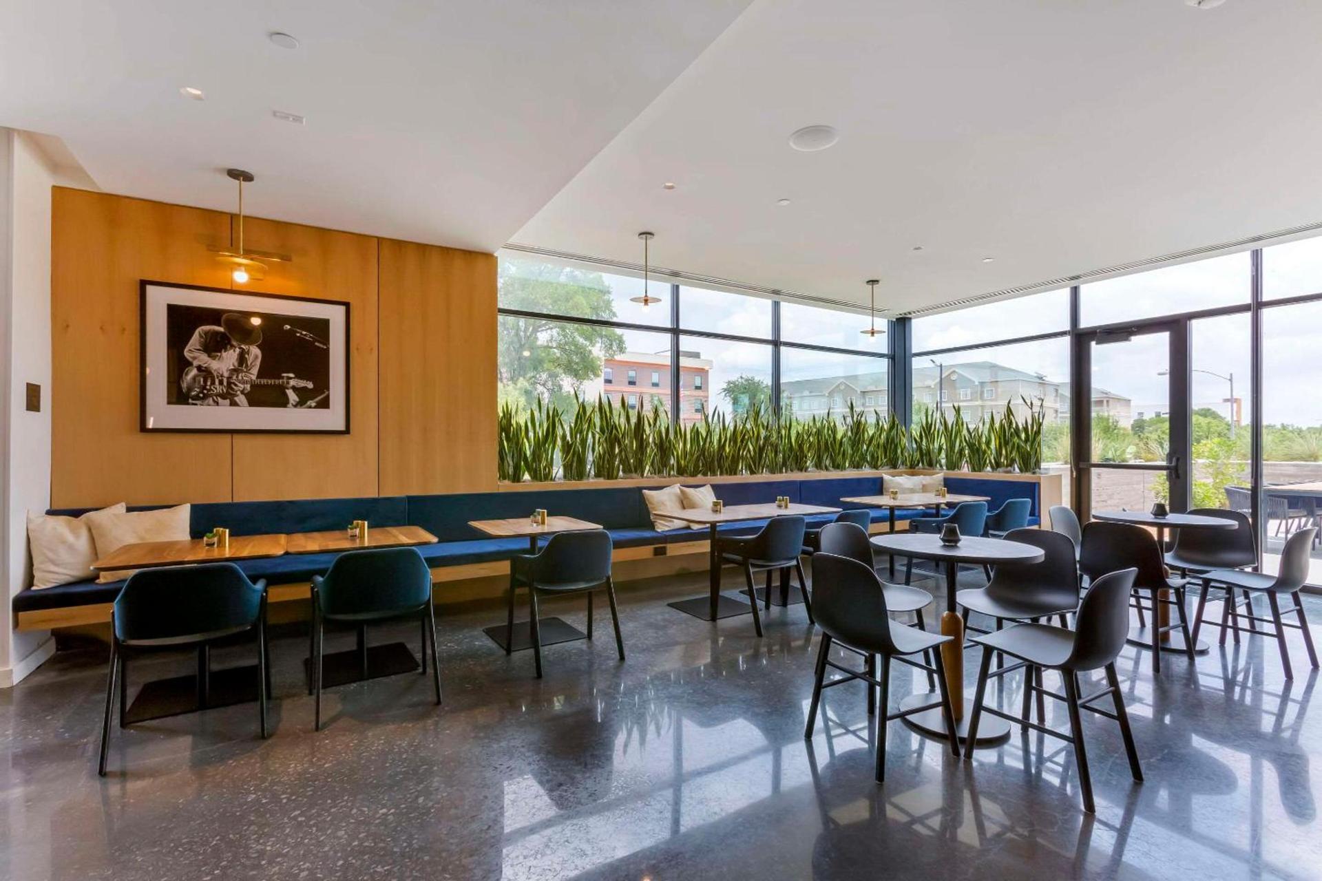 Cambria Hotel Austin Airport photo 43