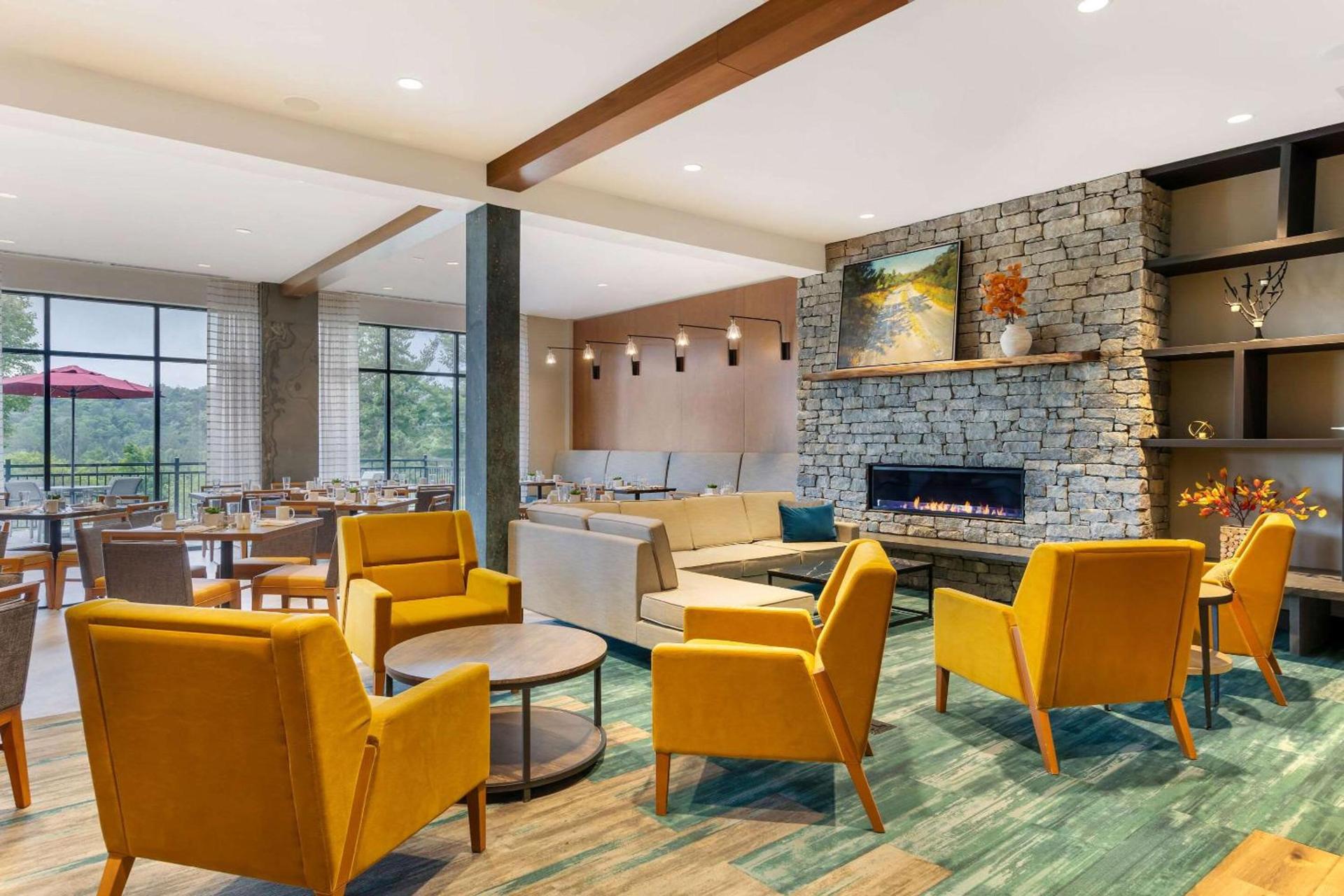 Cambria Hotel Lake Placid - Lakeside Resort photo 15