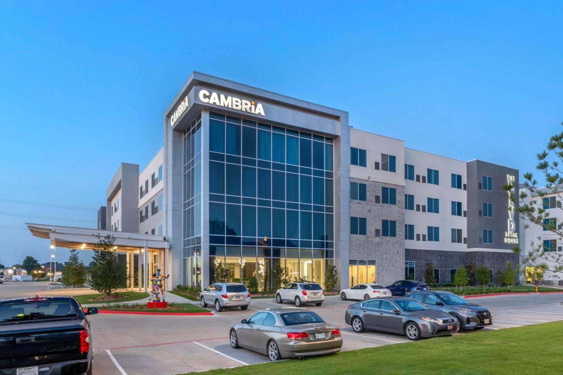 Cambria Hotel Waco University Riverfront photo 5