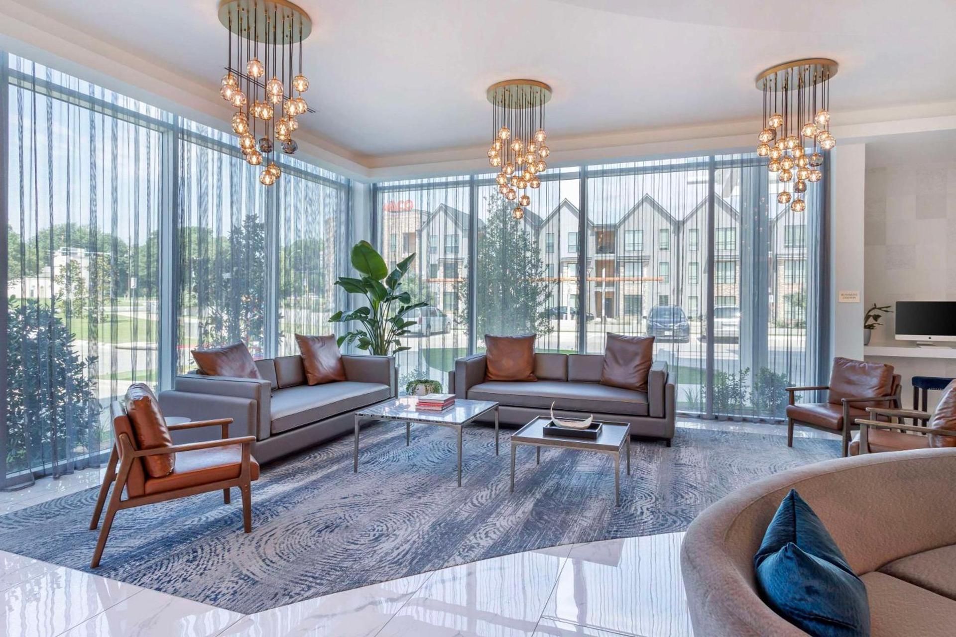 Cambria Hotel Waco University Riverfront photo 9