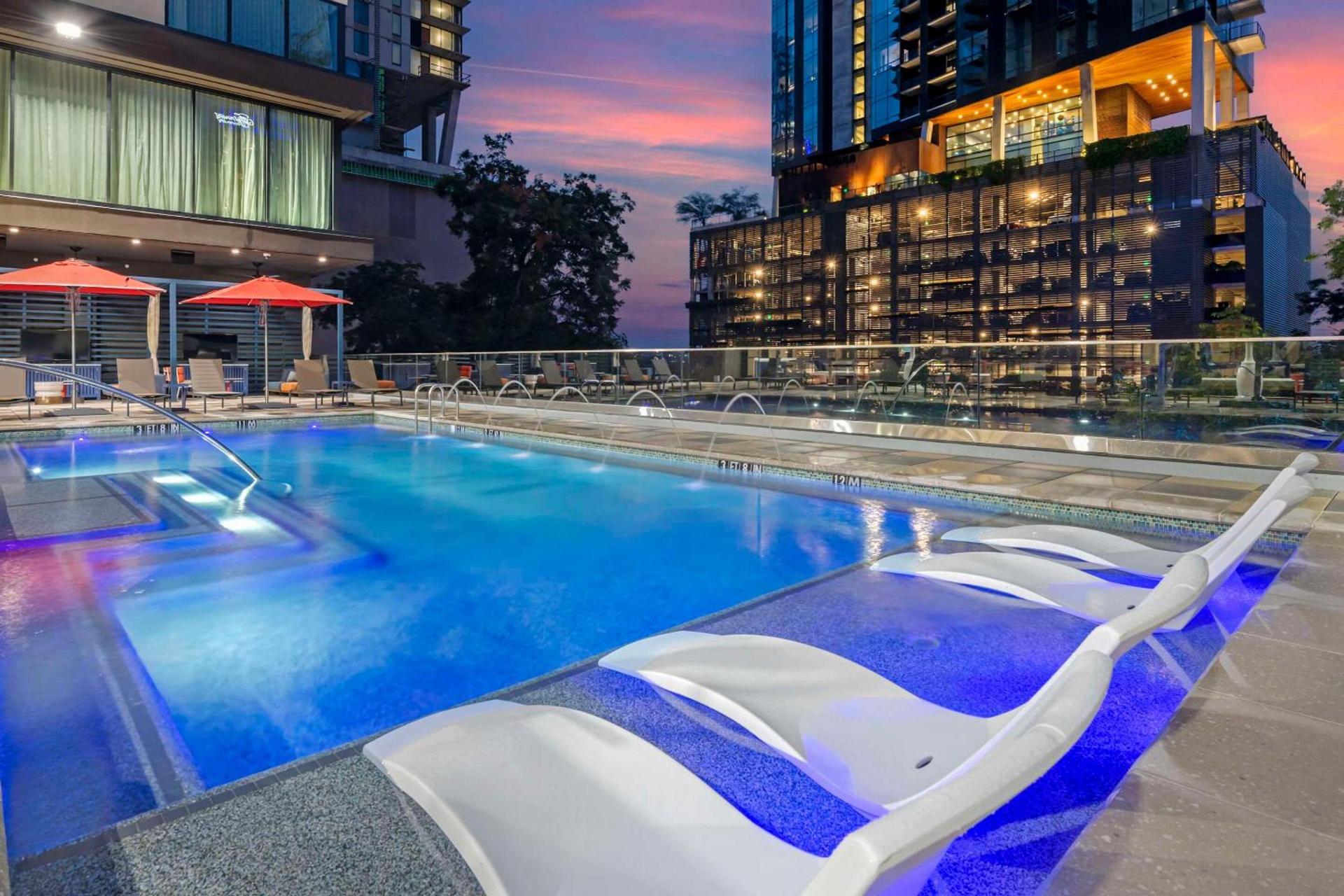 Cambria Hotel Austin Downtown photo 4