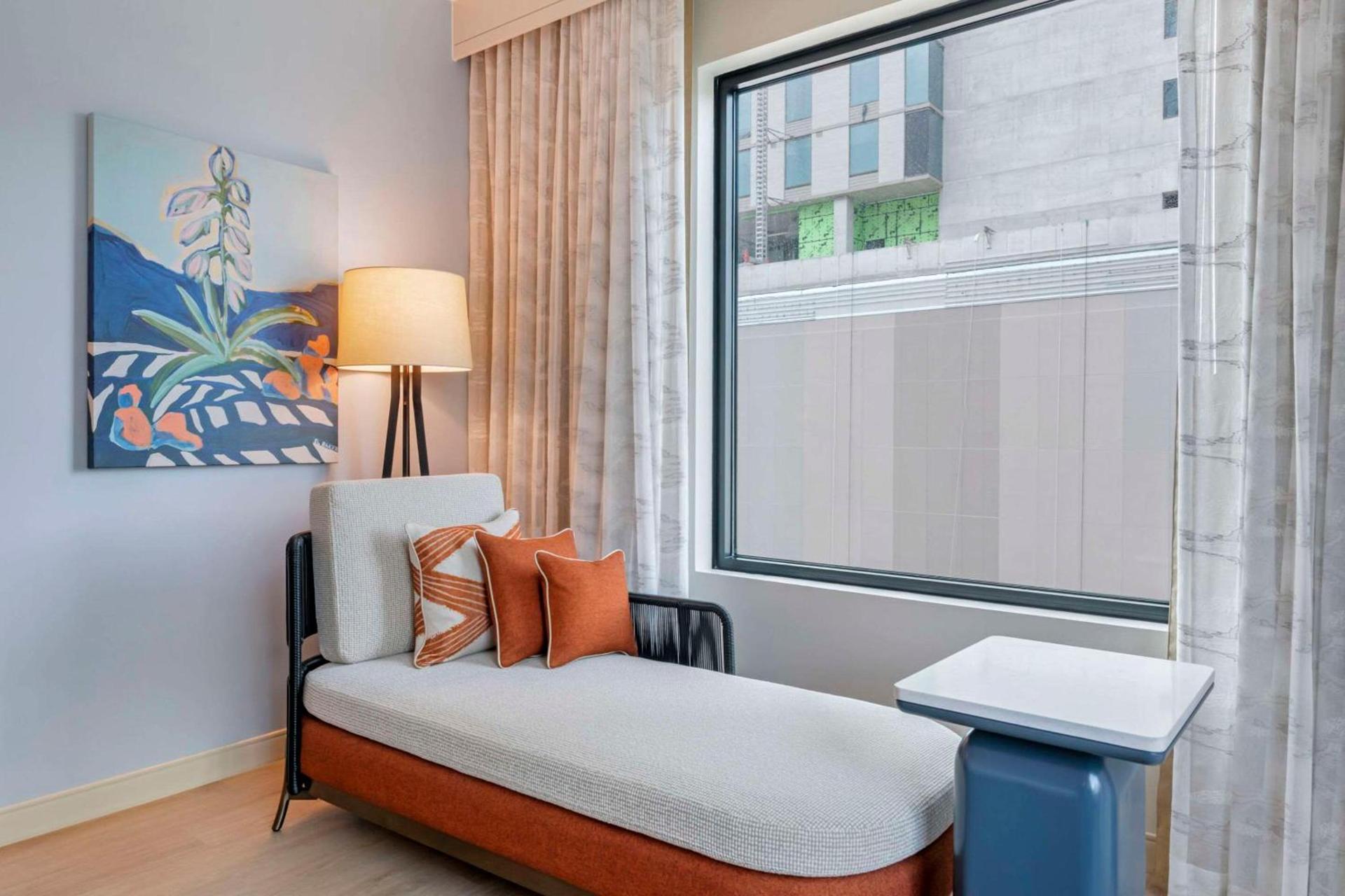 Cambria Hotel Austin Downtown photo 27