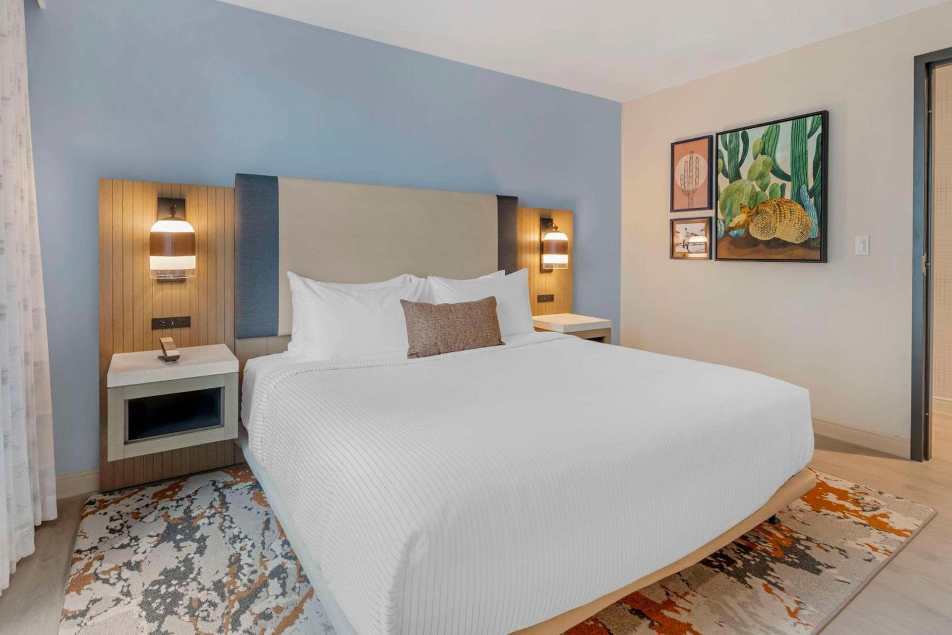 Cambria Hotel Austin Downtown photo 41