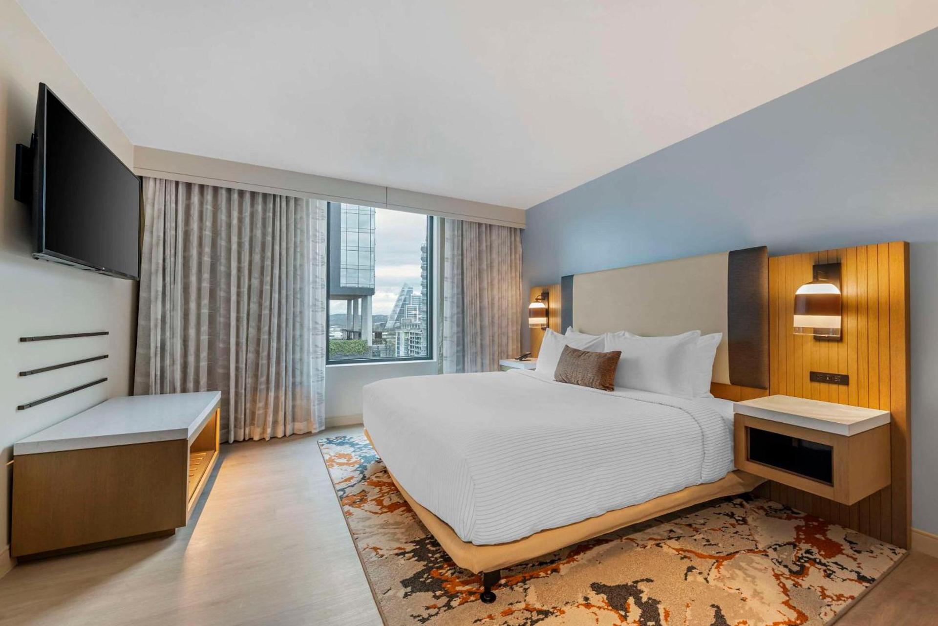 Cambria Hotel Austin Downtown photo 42