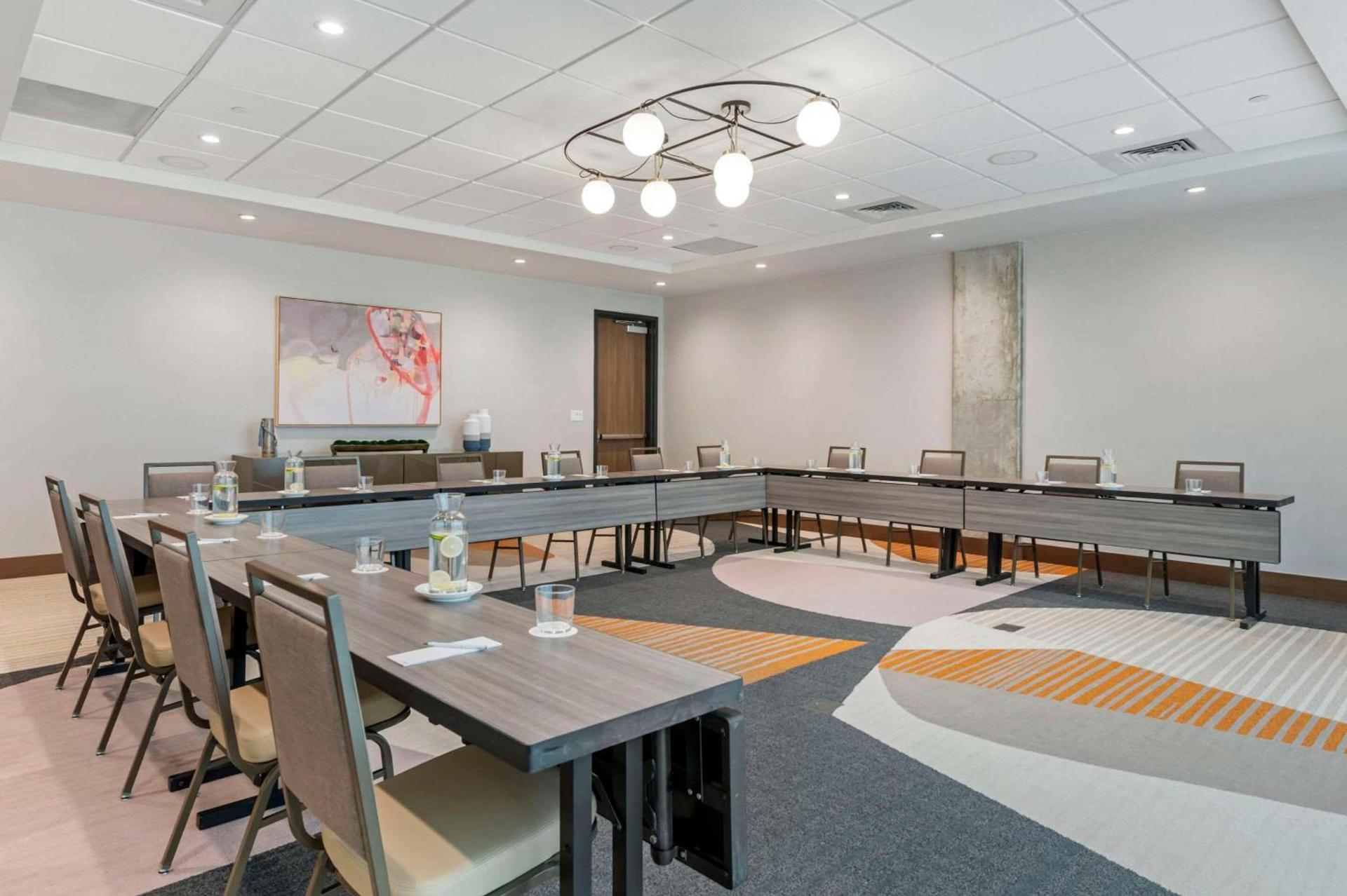 Cambria Hotel Austin Downtown photo 62