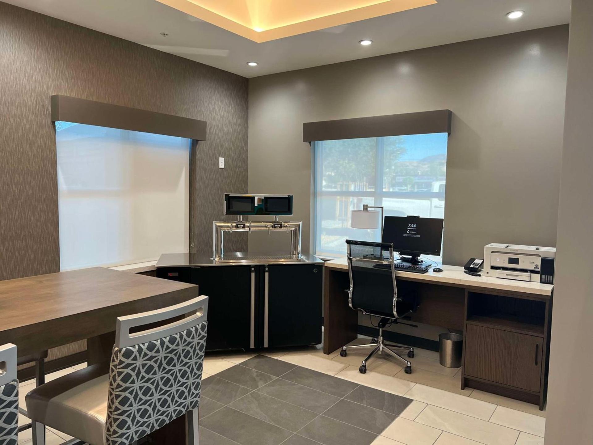 Best Western San Bernardino Hotel photo 14