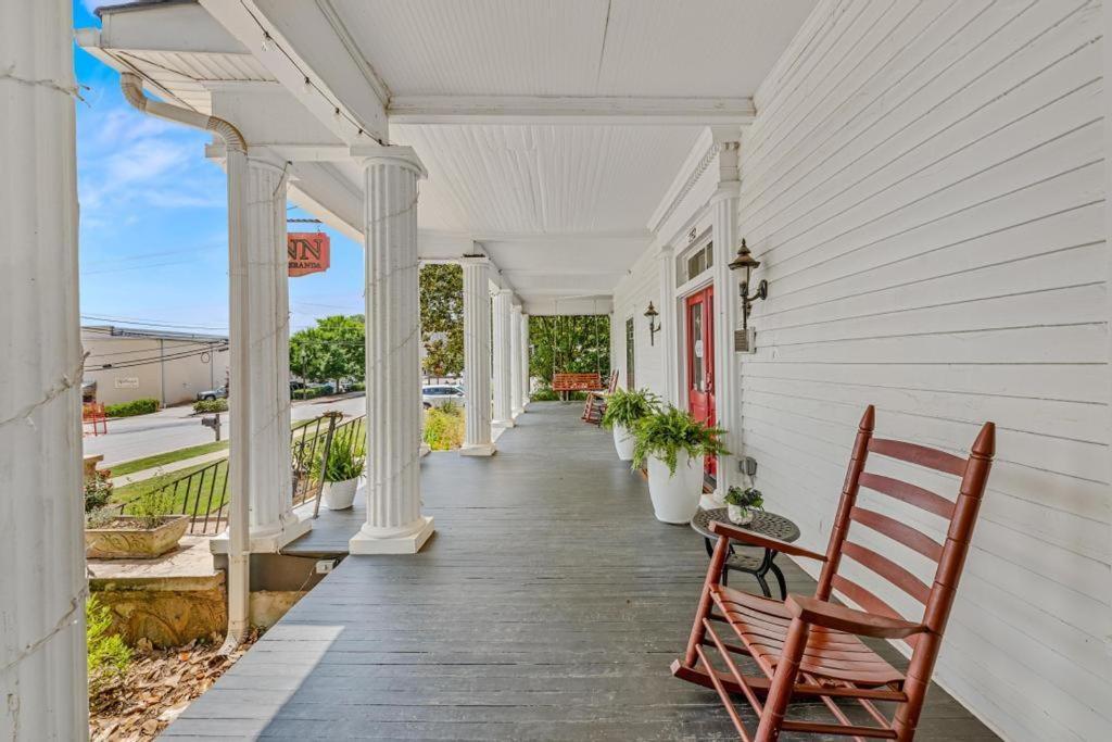Veranda Historic Inn photo 11
