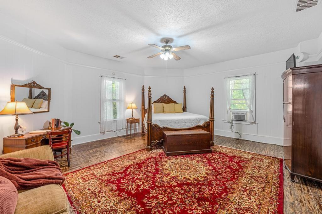 Veranda Historic Inn photo 81
