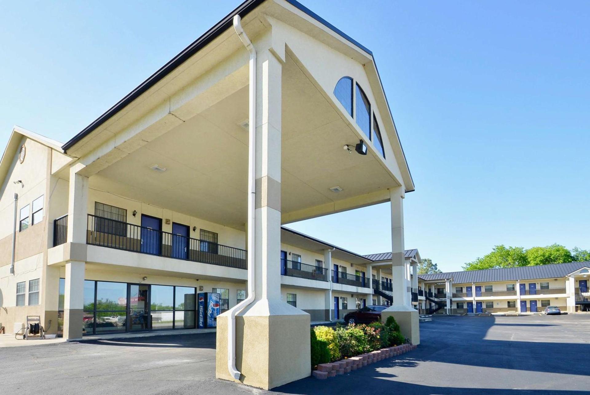 Motel 6-Atoka, OK photo 3