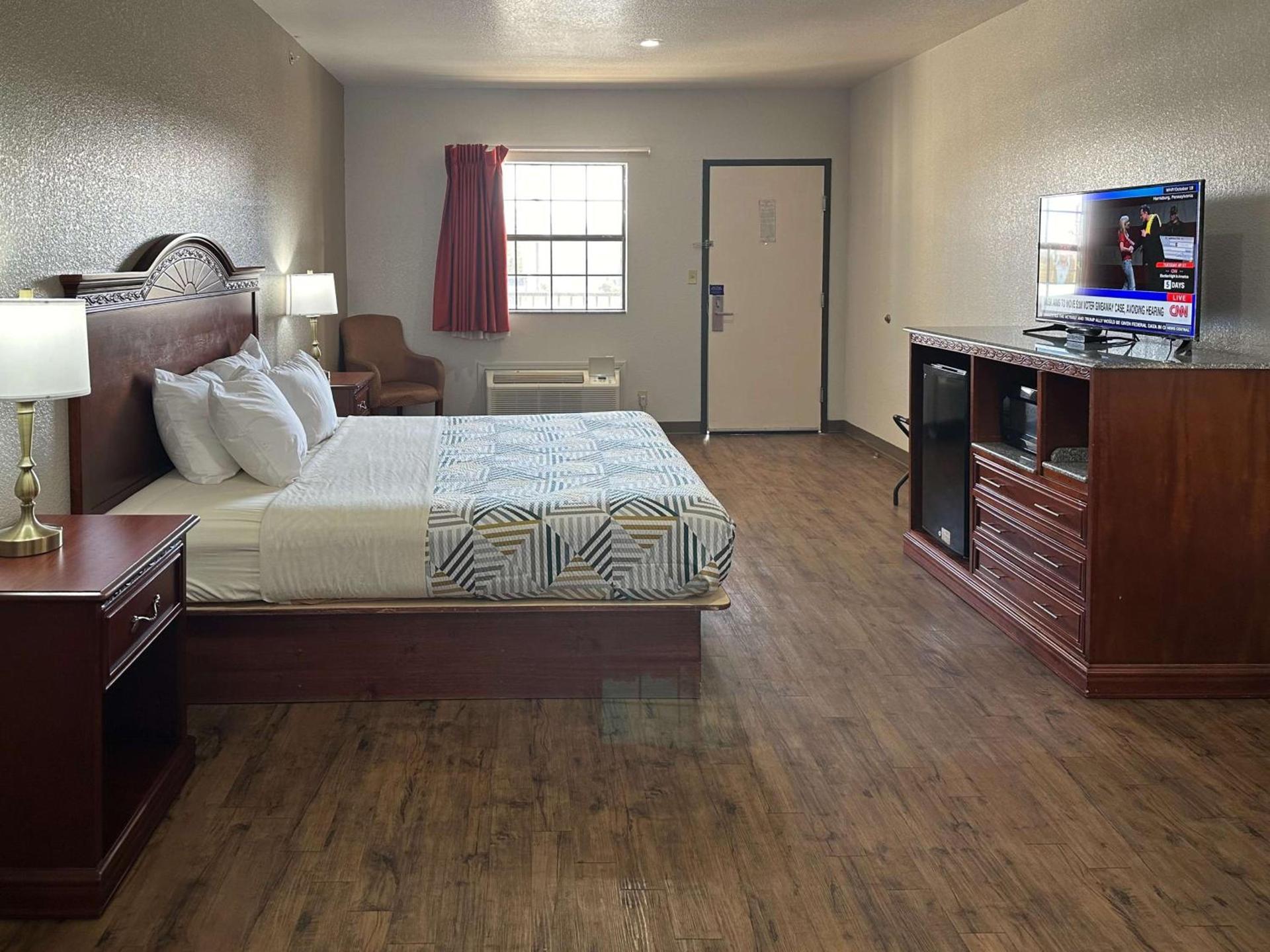 Motel 6-Atoka, OK photo 7