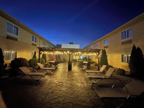 Greenfield Inn & Suites Elizabethtown, KY I65 Exit 94 photo 38