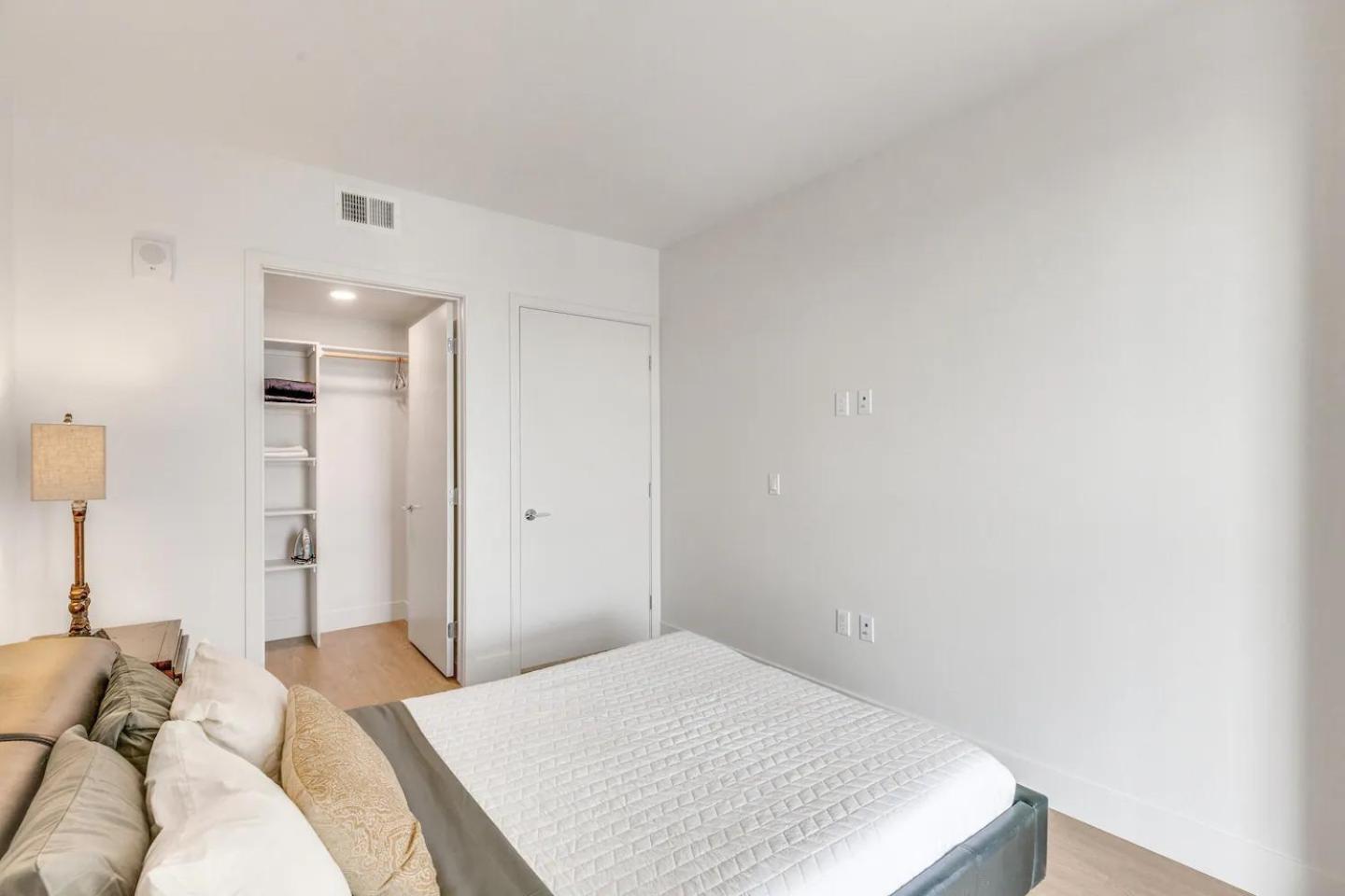 Apart Hotel near Dodgers Stadium photo 18