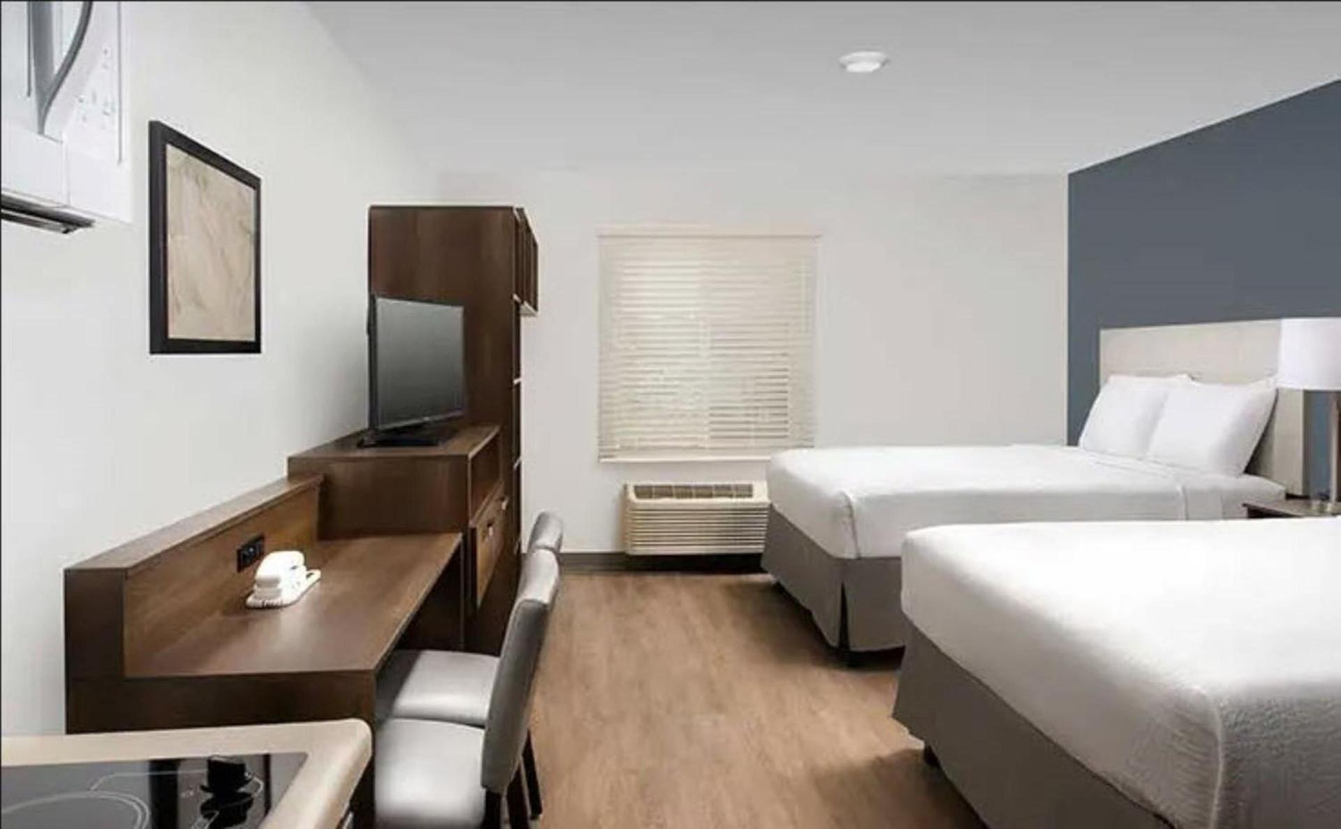 WoodSpring Suites Huntsville - Research Park photo 21