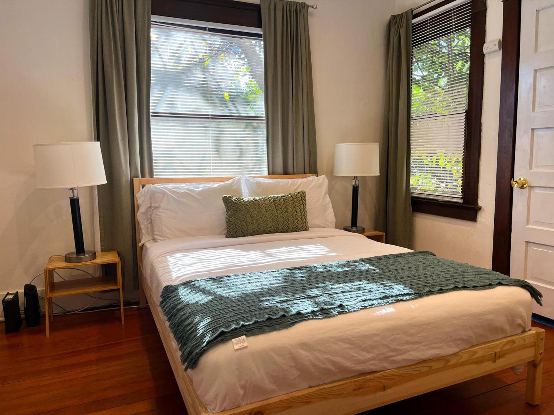 Echo Zen Hostal photo 46