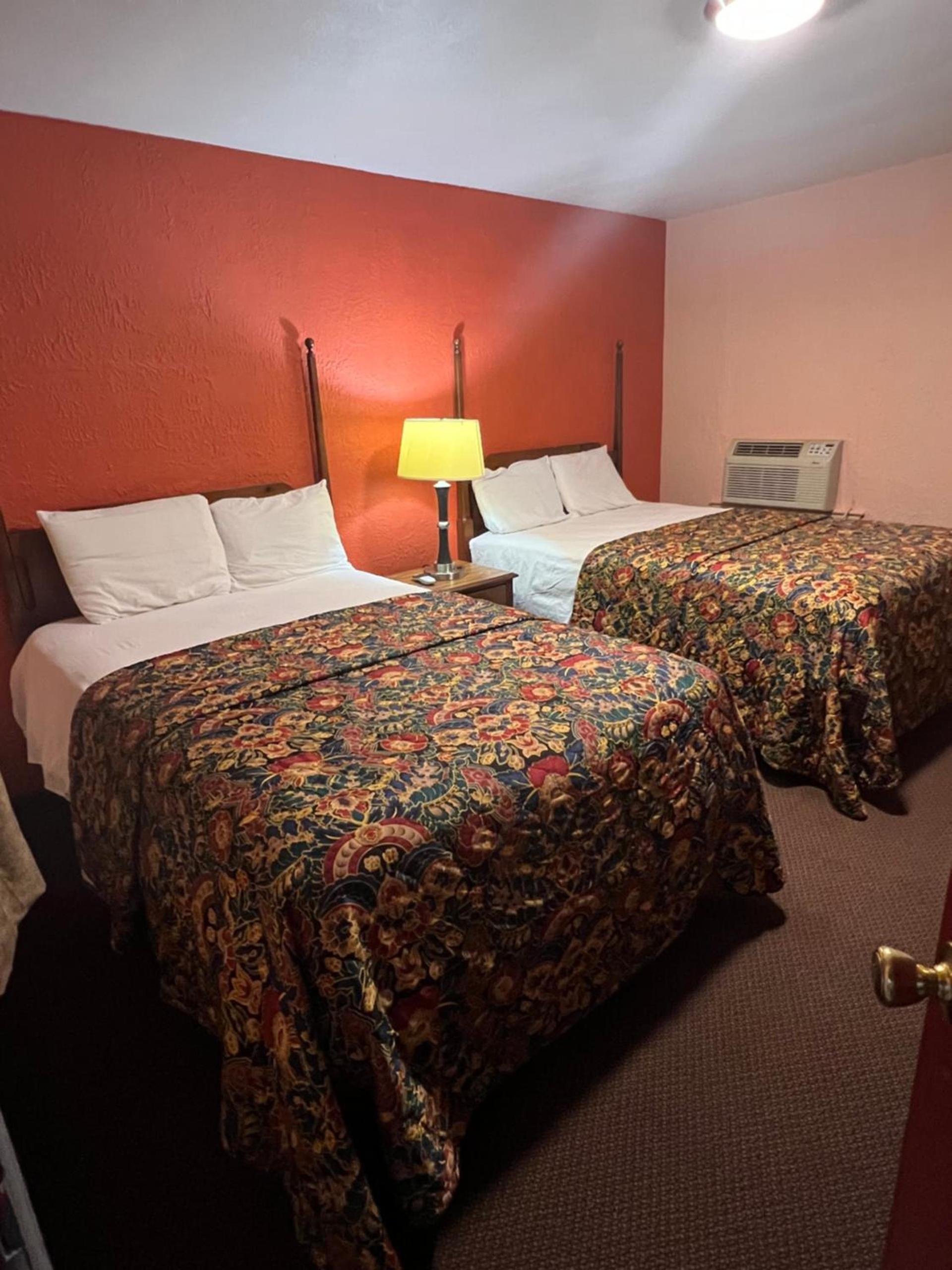 Budget Inn Fairfield photo 8