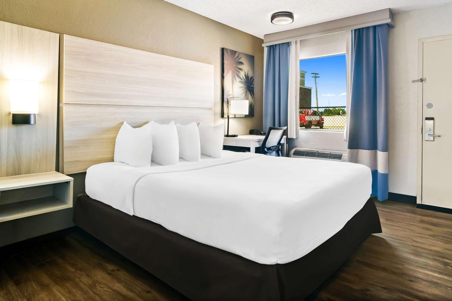 Best Western The Oasis at Joplin photo 19