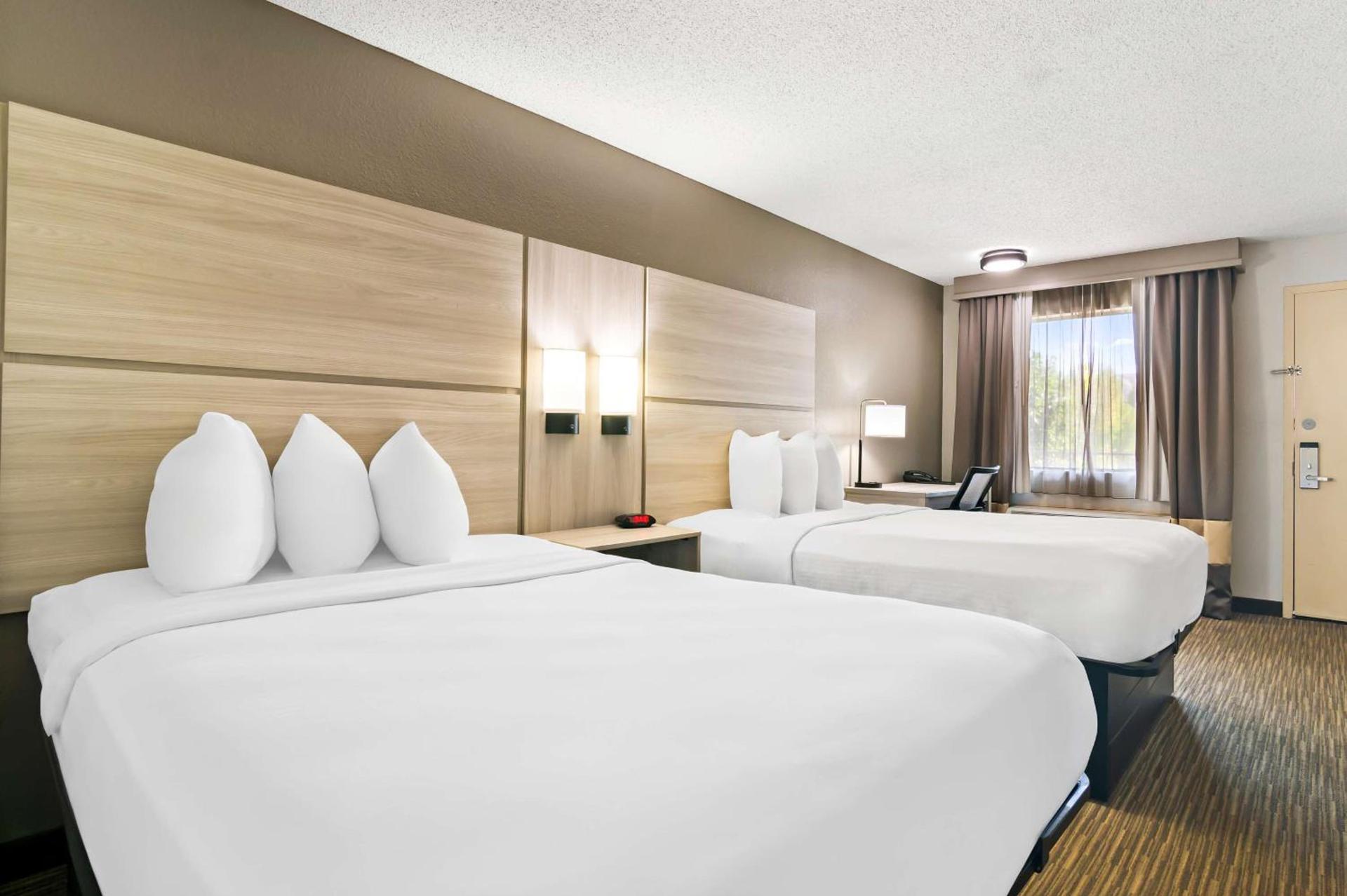 Best Western The Oasis at Joplin photo 23