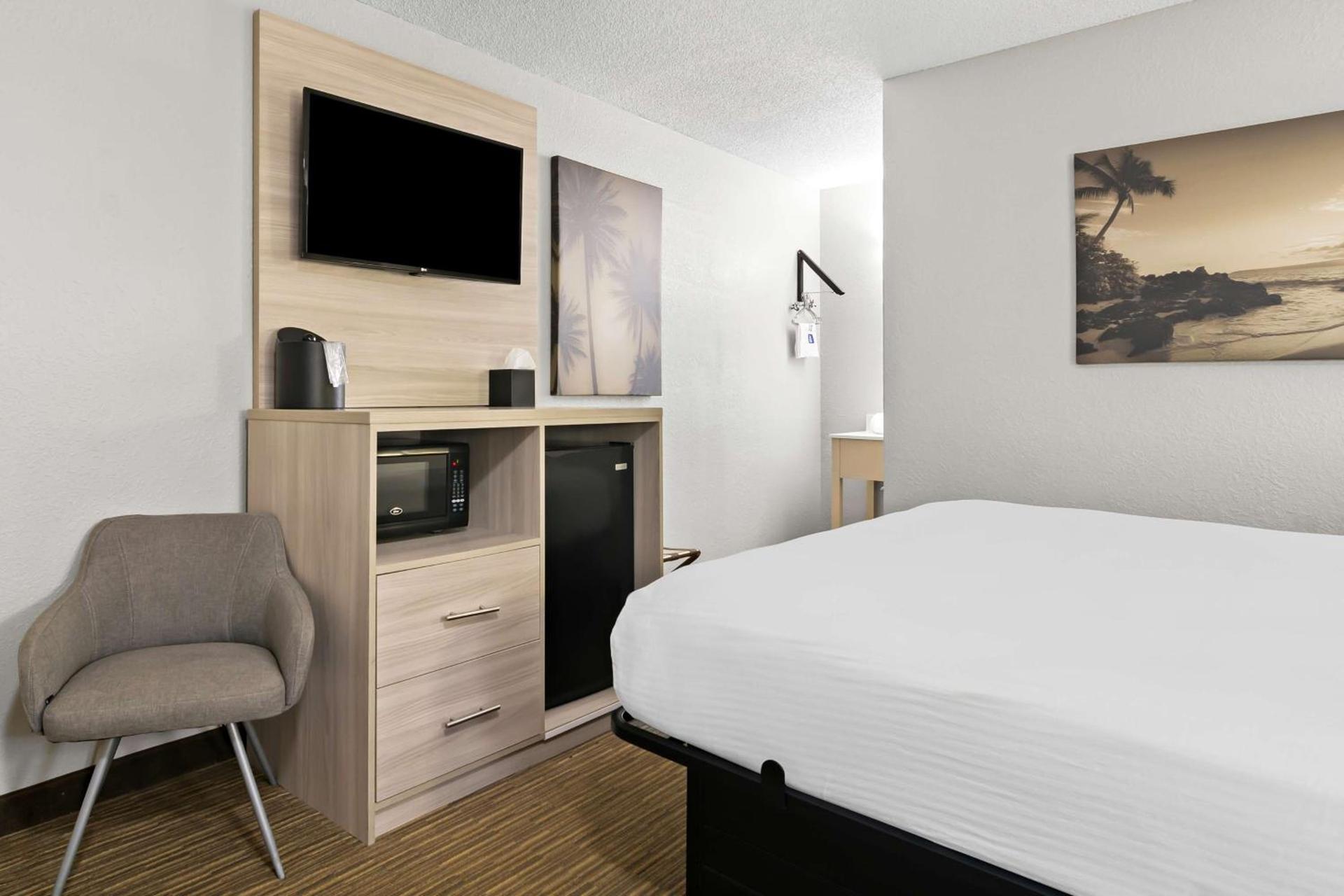 Best Western The Oasis at Joplin photo 36