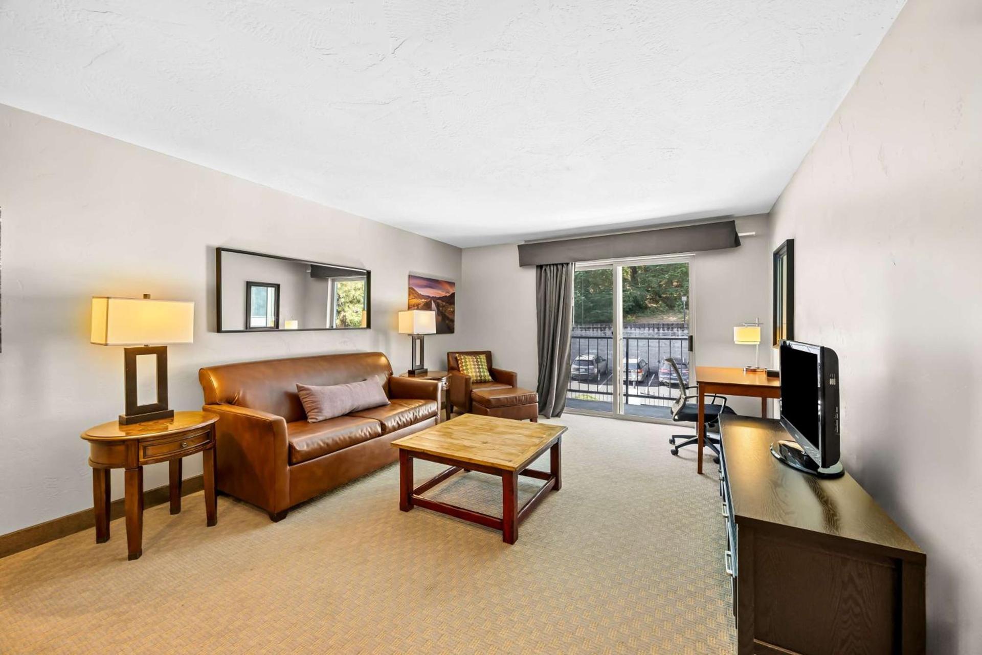 Best Western Inn at the Rogue photo 9