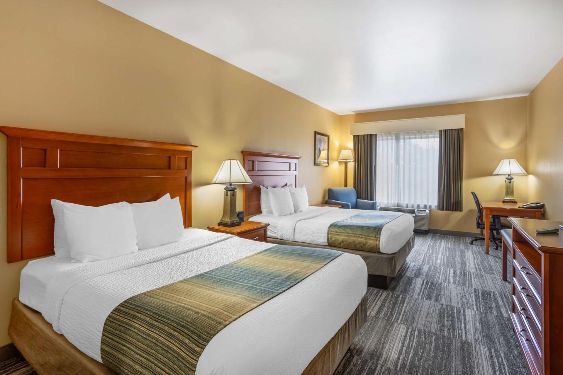 Best Western PLUS University Park Inn & Suites photo 17