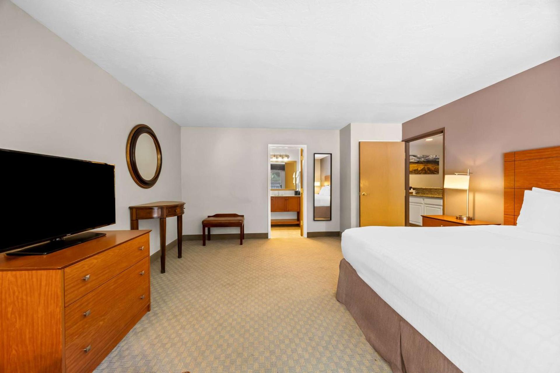 Best Western Inn at the Rogue photo 11