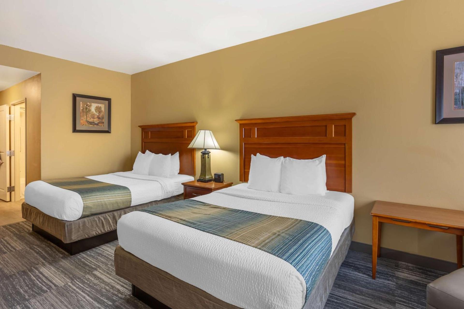 Best Western PLUS University Park Inn & Suites photo 18