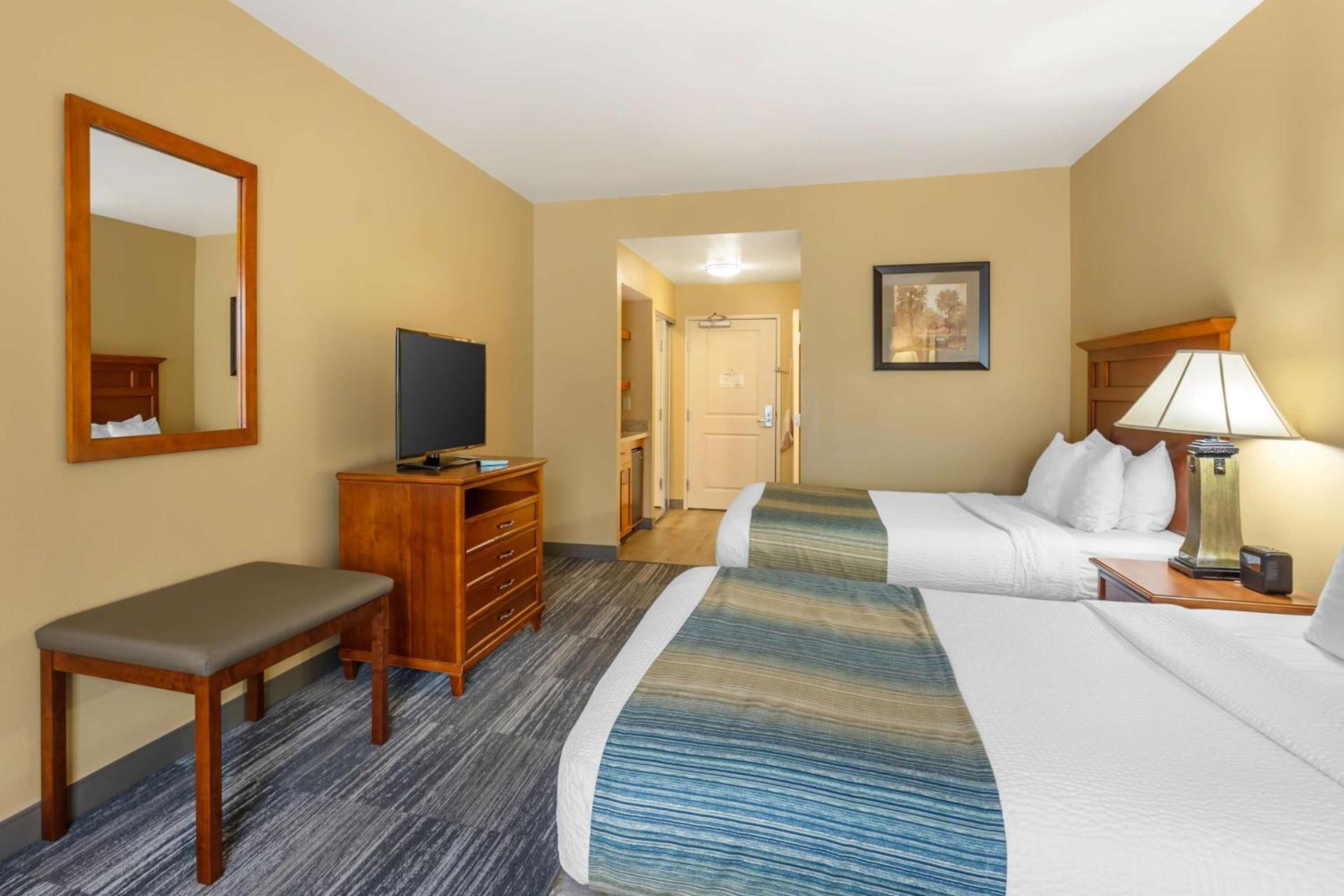 Best Western PLUS University Park Inn & Suites photo 19