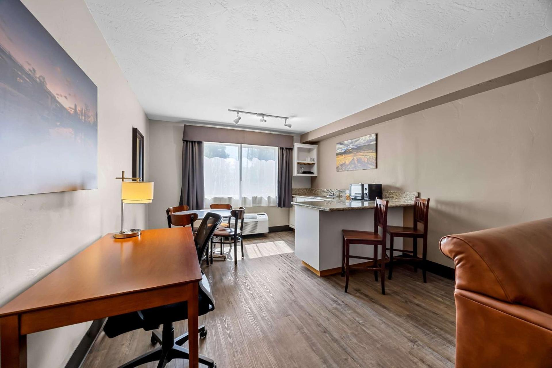 Best Western Inn at the Rogue photo 19
