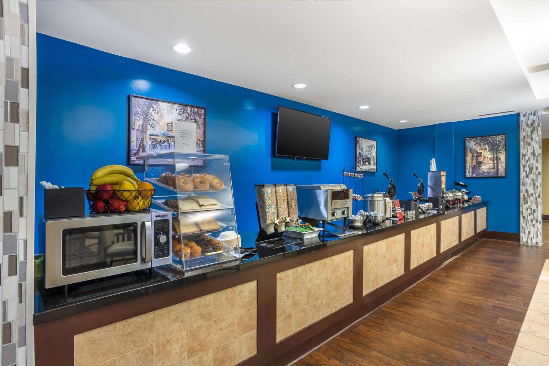 Best Western PLUS University Park Inn & Suites photo 31