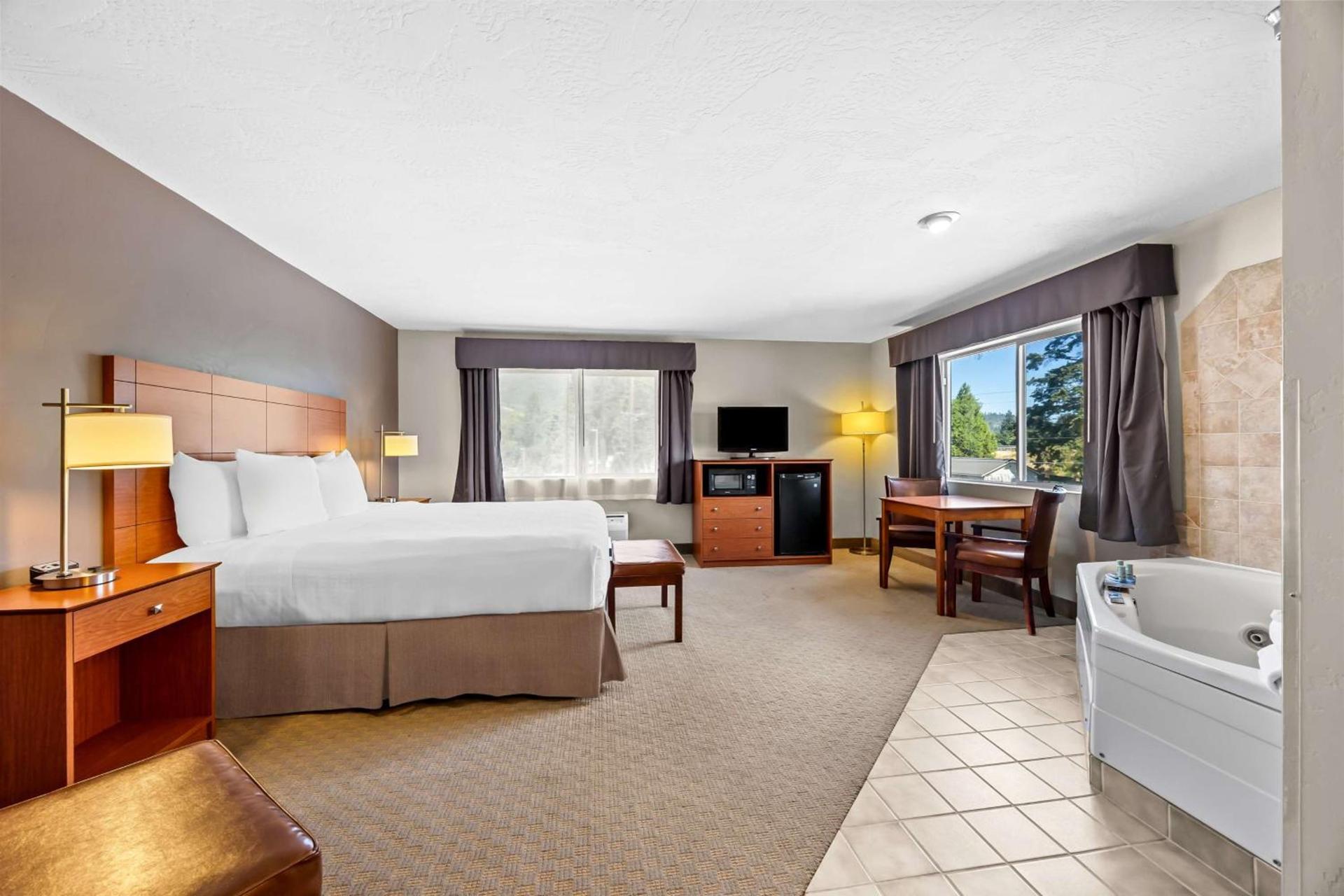 Best Western Inn at the Rogue photo 26