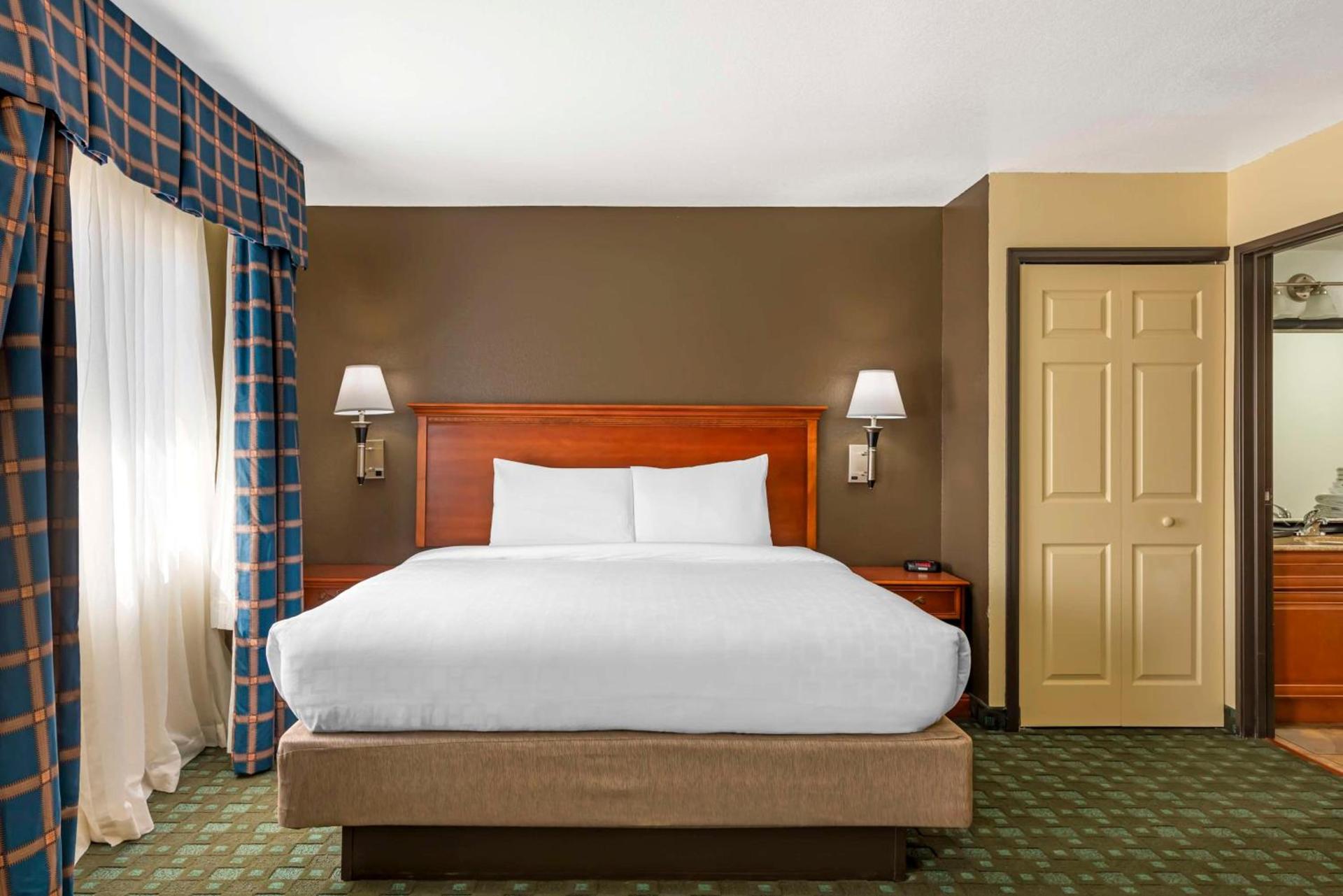 Best Western Canon City photo 30