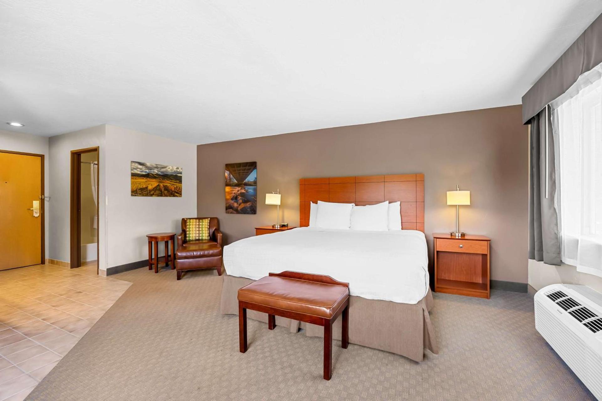 Best Western Inn at the Rogue photo 28