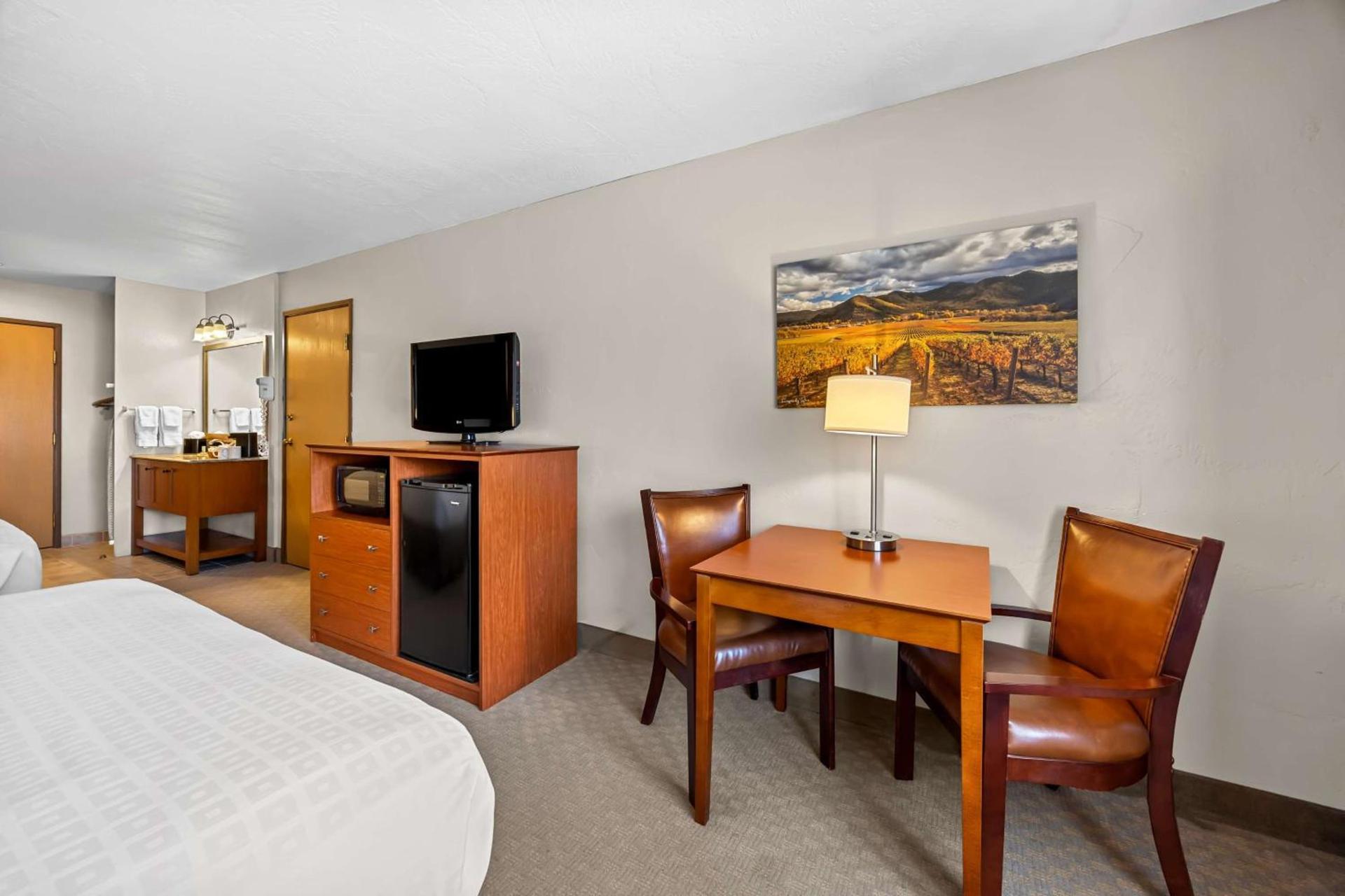 Best Western Inn at the Rogue photo 30