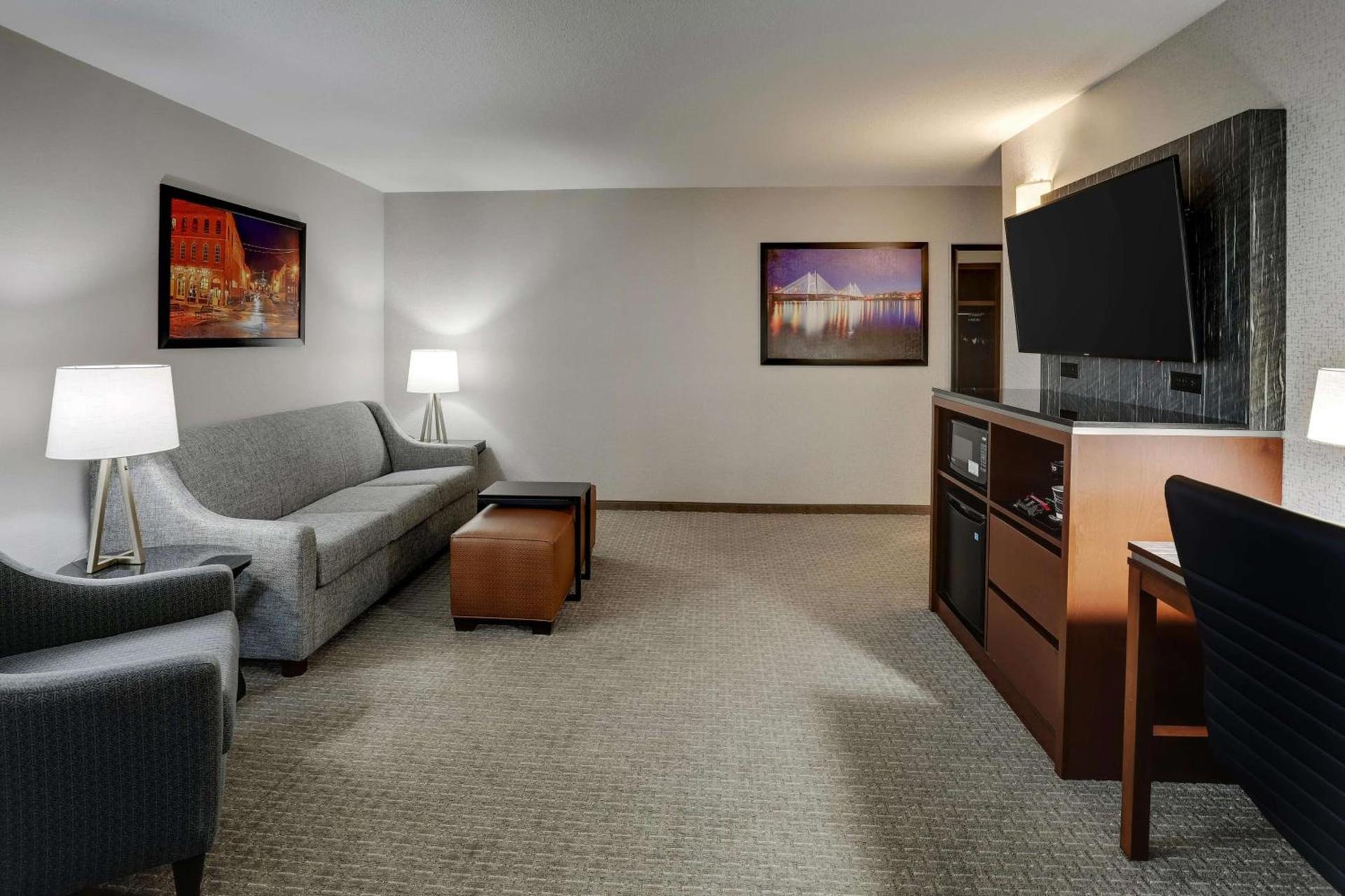 Drury Inn & Suites Cape Girardeau photo 23