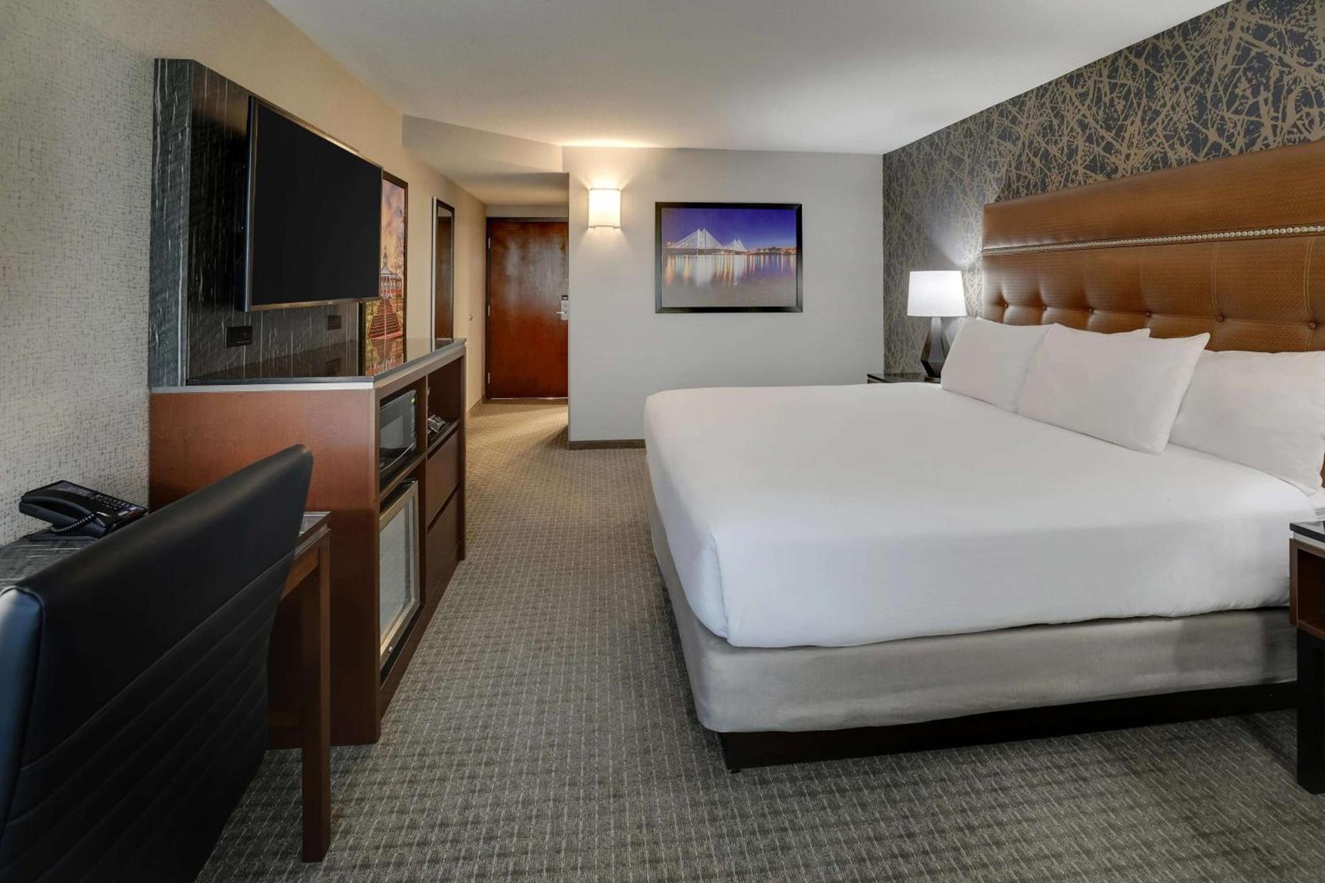 Drury Inn & Suites Cape Girardeau photo 26