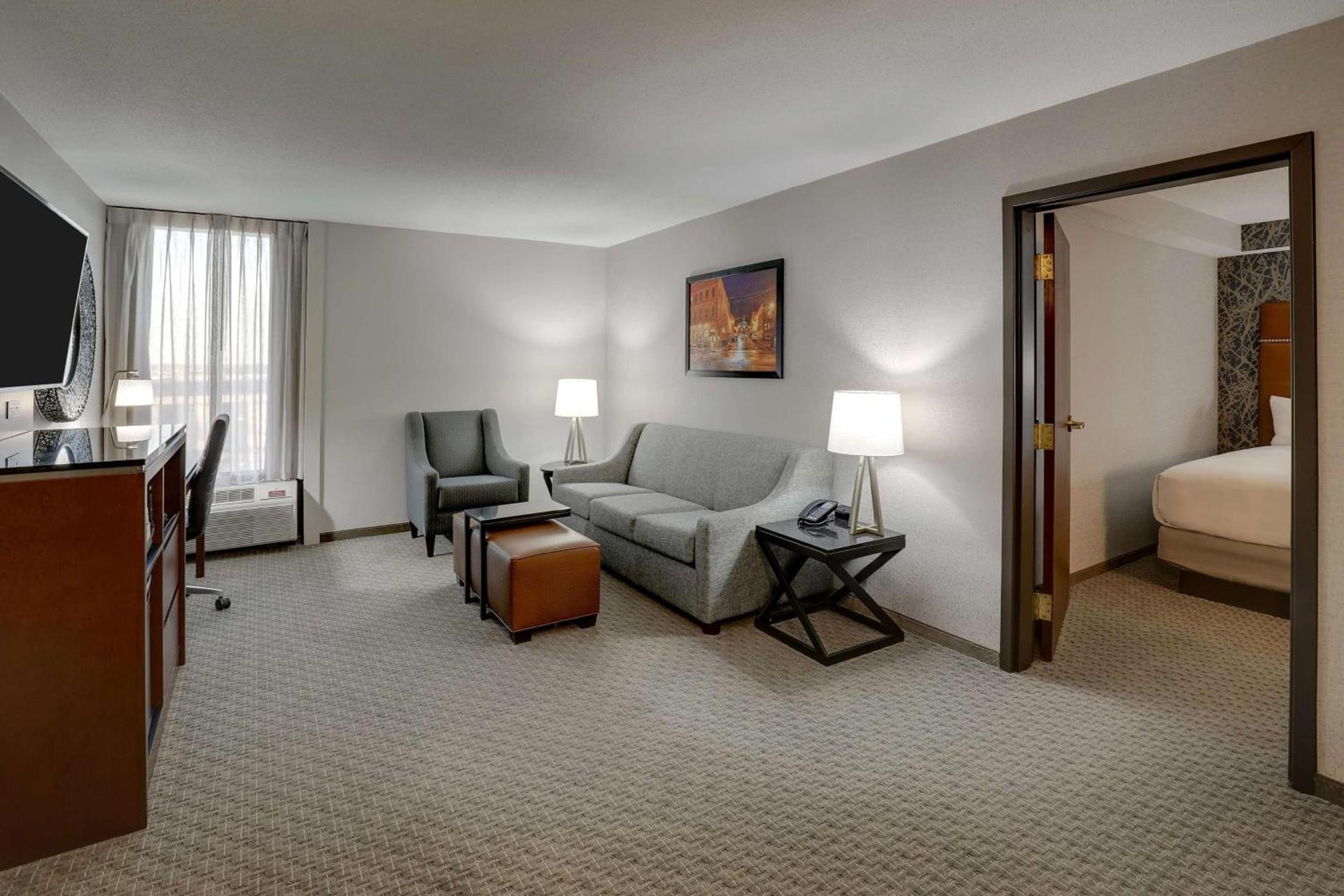 Drury Inn & Suites Cape Girardeau photo 30