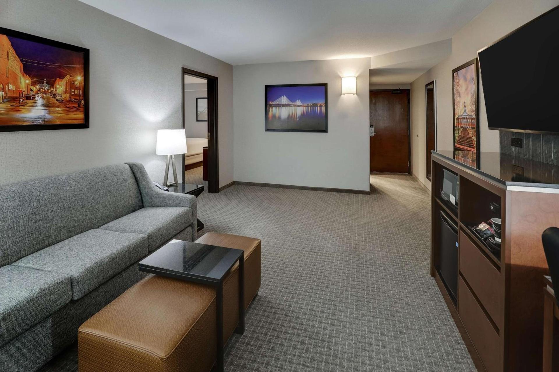 Drury Inn & Suites Cape Girardeau photo 32