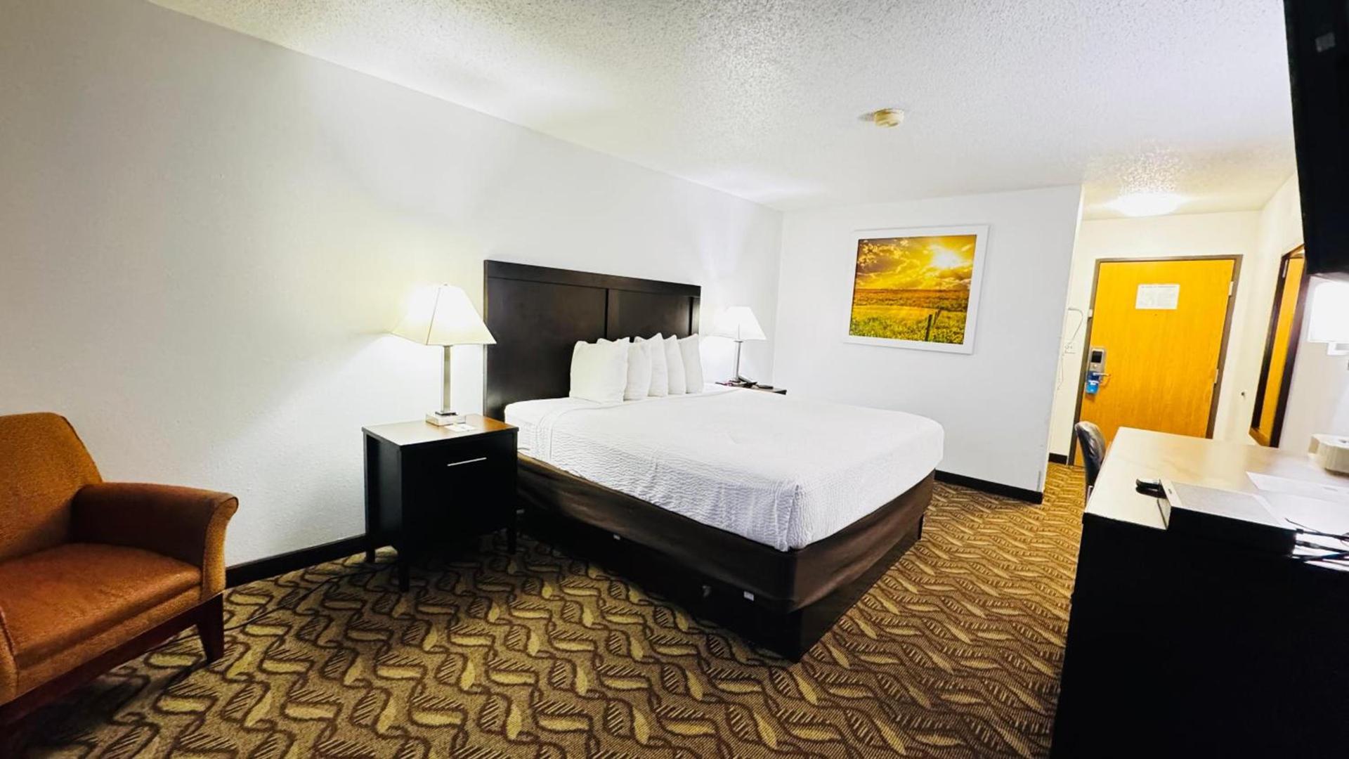 Days Inn by Wyndham North Platte photo 9