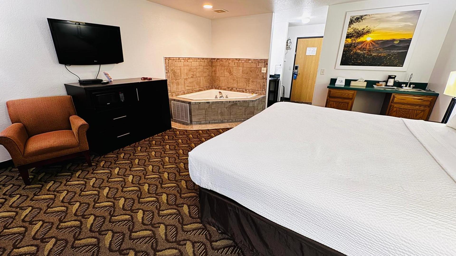 Days Inn by Wyndham North Platte photo 29