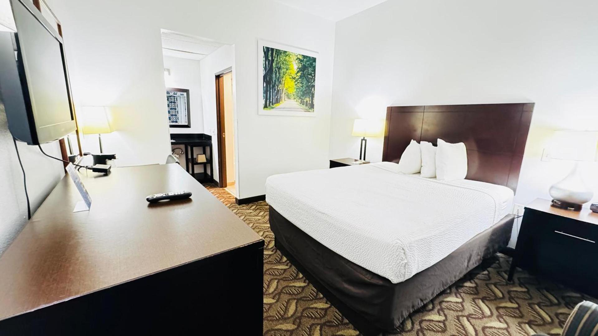 Days Inn by Wyndham North Platte photo 50