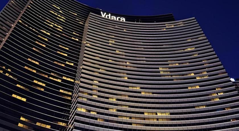 Luxury Suites International by Vdara photo 4